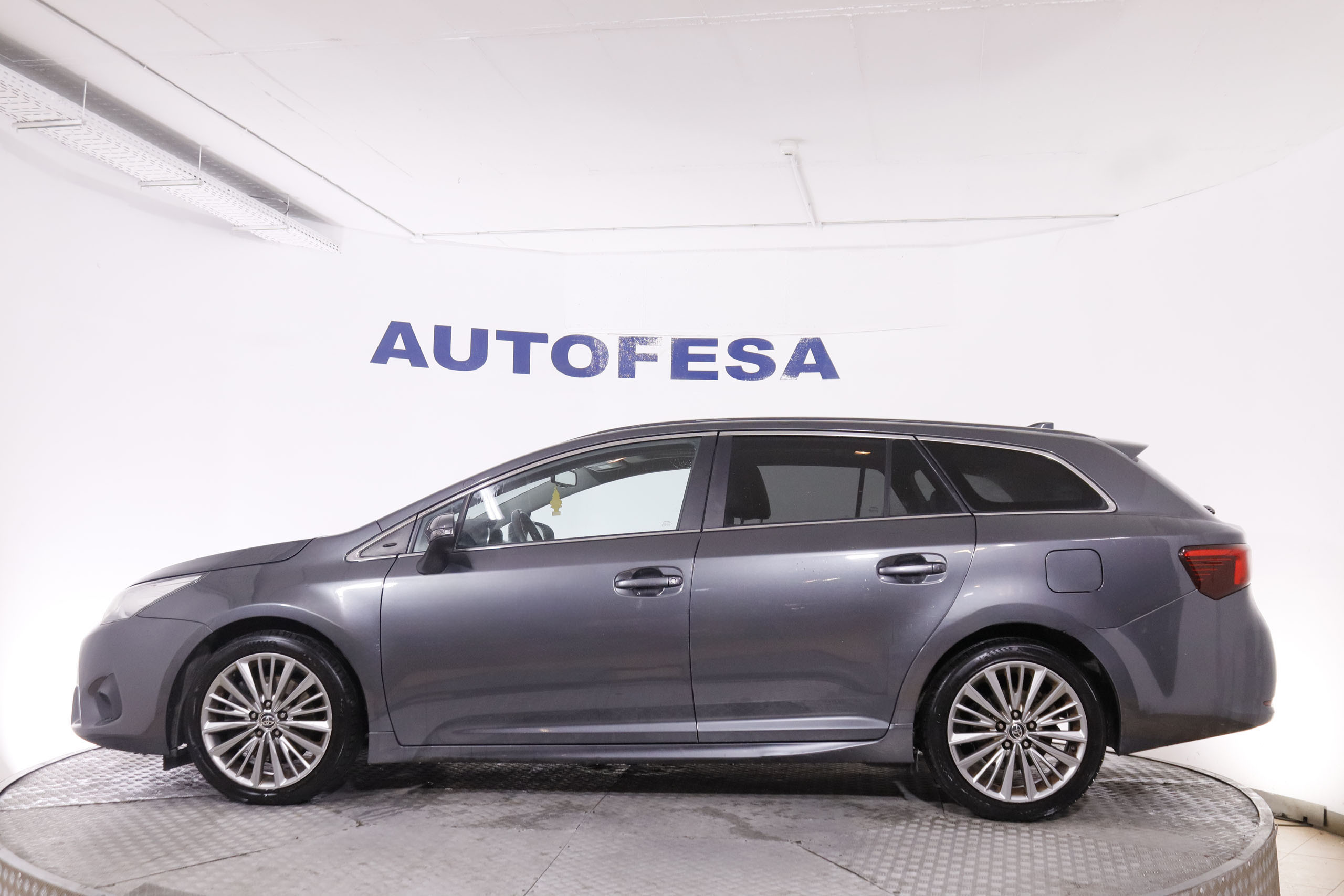 Toyota Avensis 2.0 D TOURING SPORTS SW EXECUTIVE 143CV 5P # TECHO PANORAMICO, NAVY foto 13