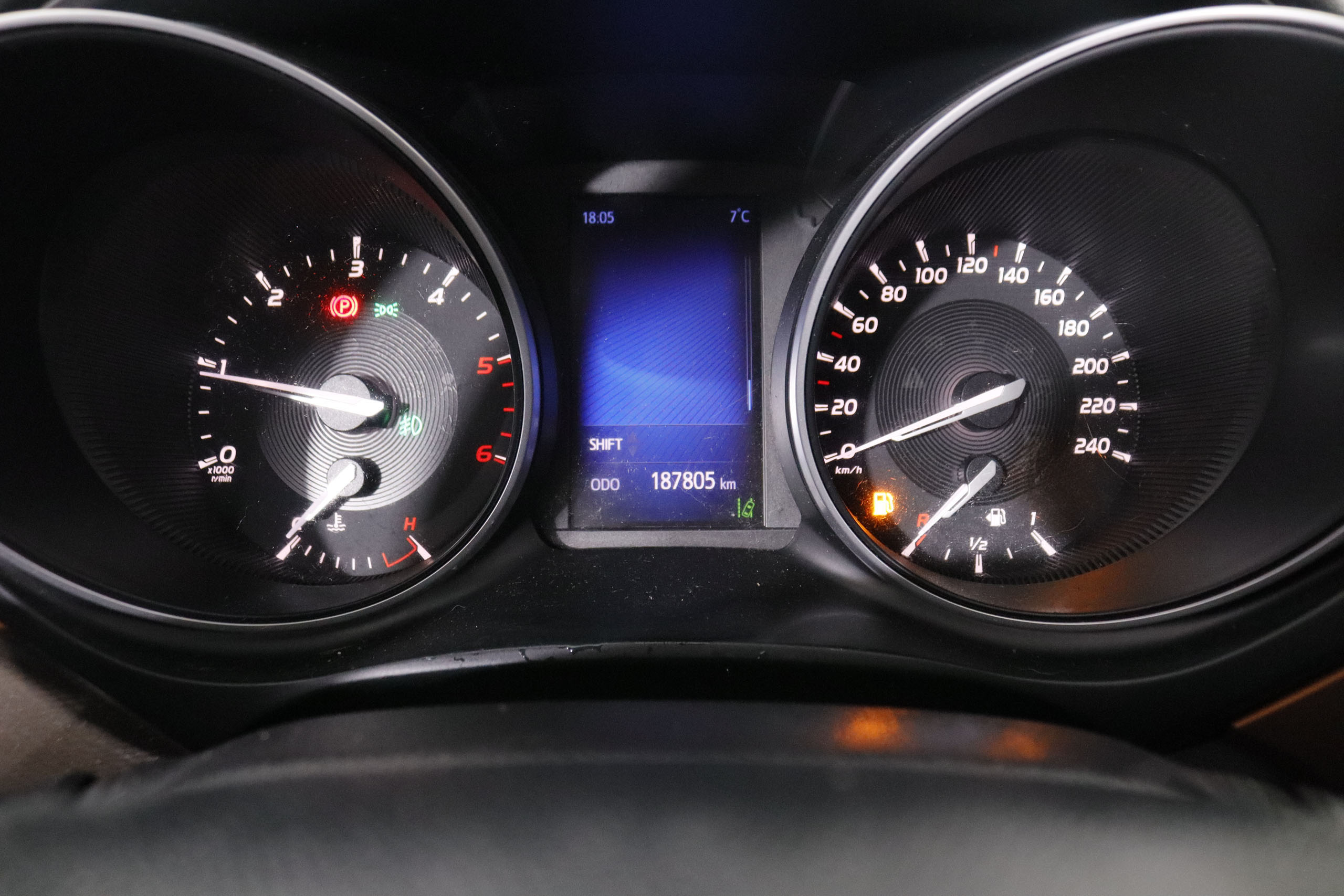 Toyota Avensis 2.0 D TOURING SPORTS SW EXECUTIVE 143CV 5P # TECHO PANORAMICO, NAVY foto 17