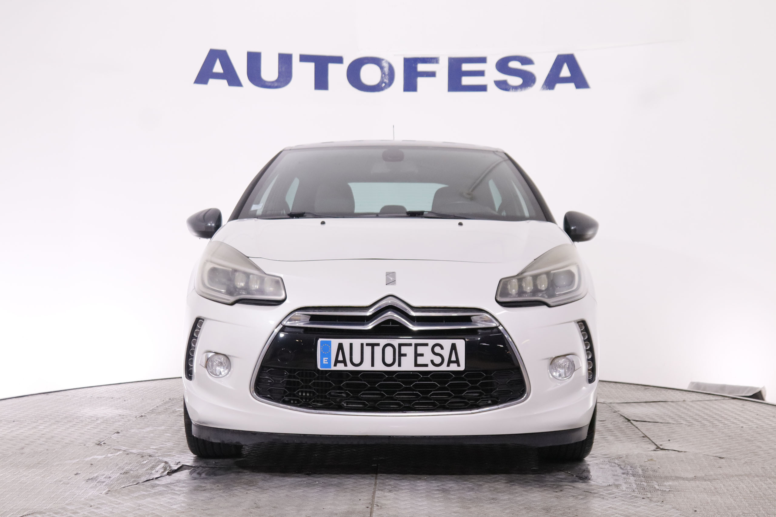DS DS 3 1.2 PURETECH SO CHIC 110CV 3P # NAVY, PARKTRONIC foto 2