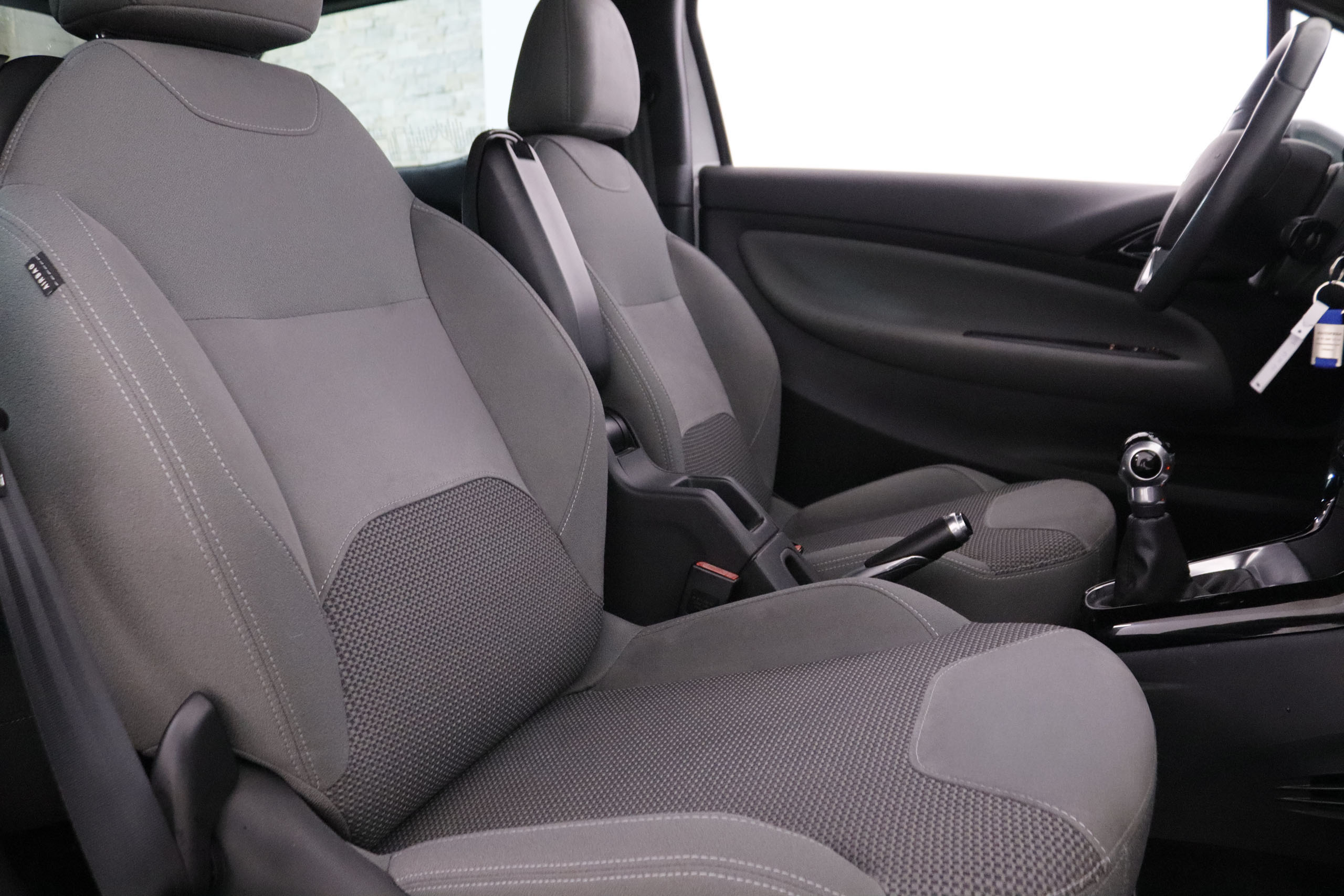 DS DS 3 1.2 PURETECH SO CHIC 110CV 3P # NAVY, PARKTRONIC foto 24