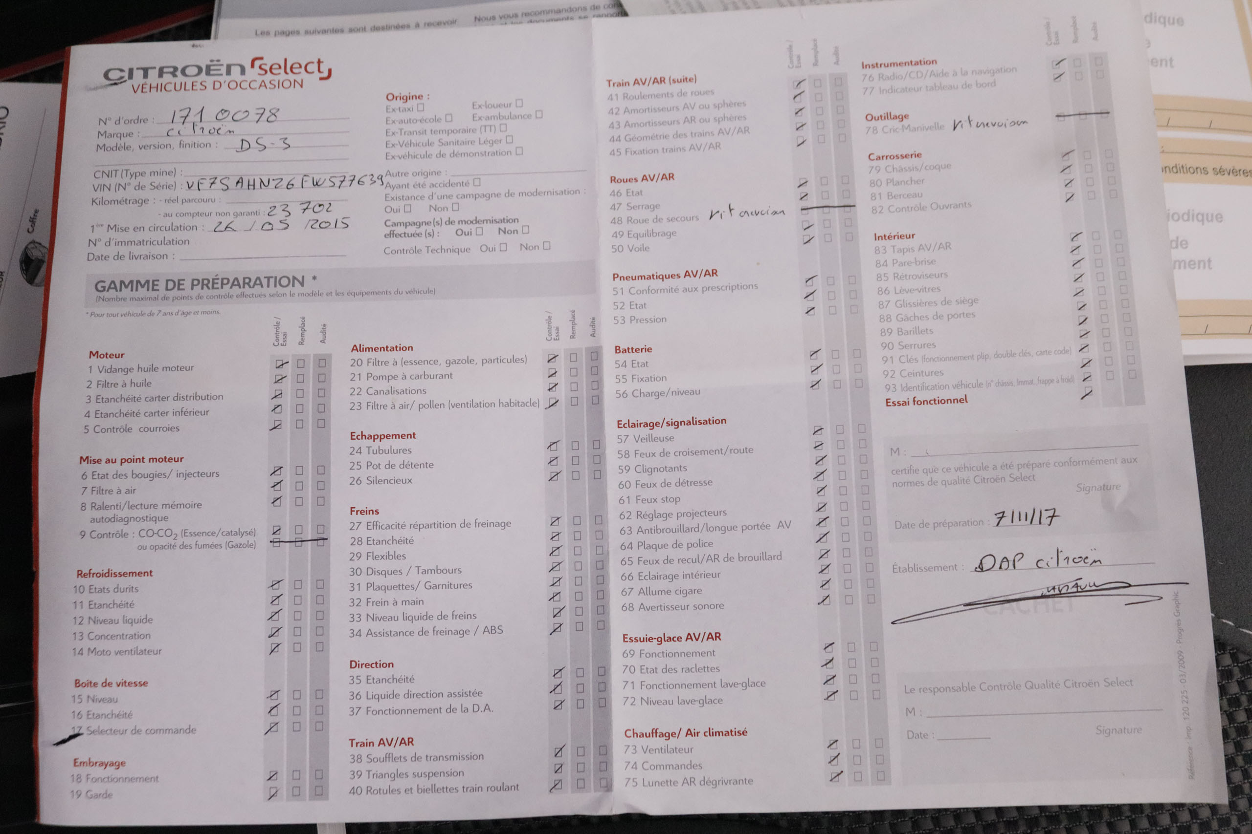 DS DS 3 1.2 PURETECH SO CHIC 110CV 3P # NAVY, PARKTRONIC foto 28