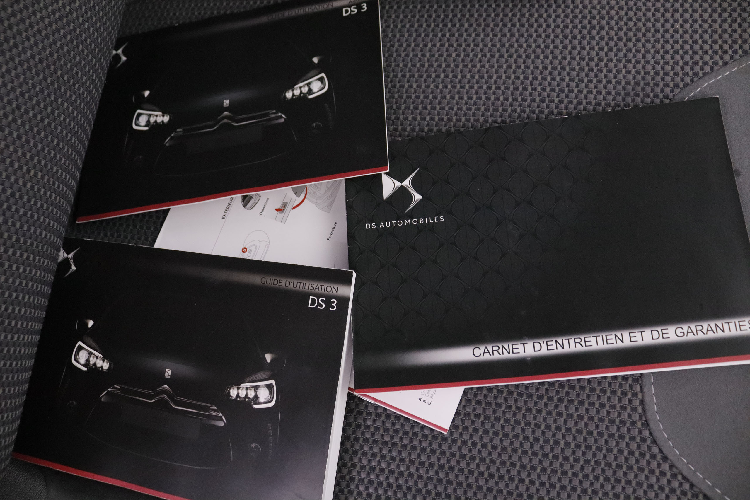 DS DS 3 1.2 PURETECH SO CHIC 110CV 3P # NAVY, PARKTRONIC foto 26