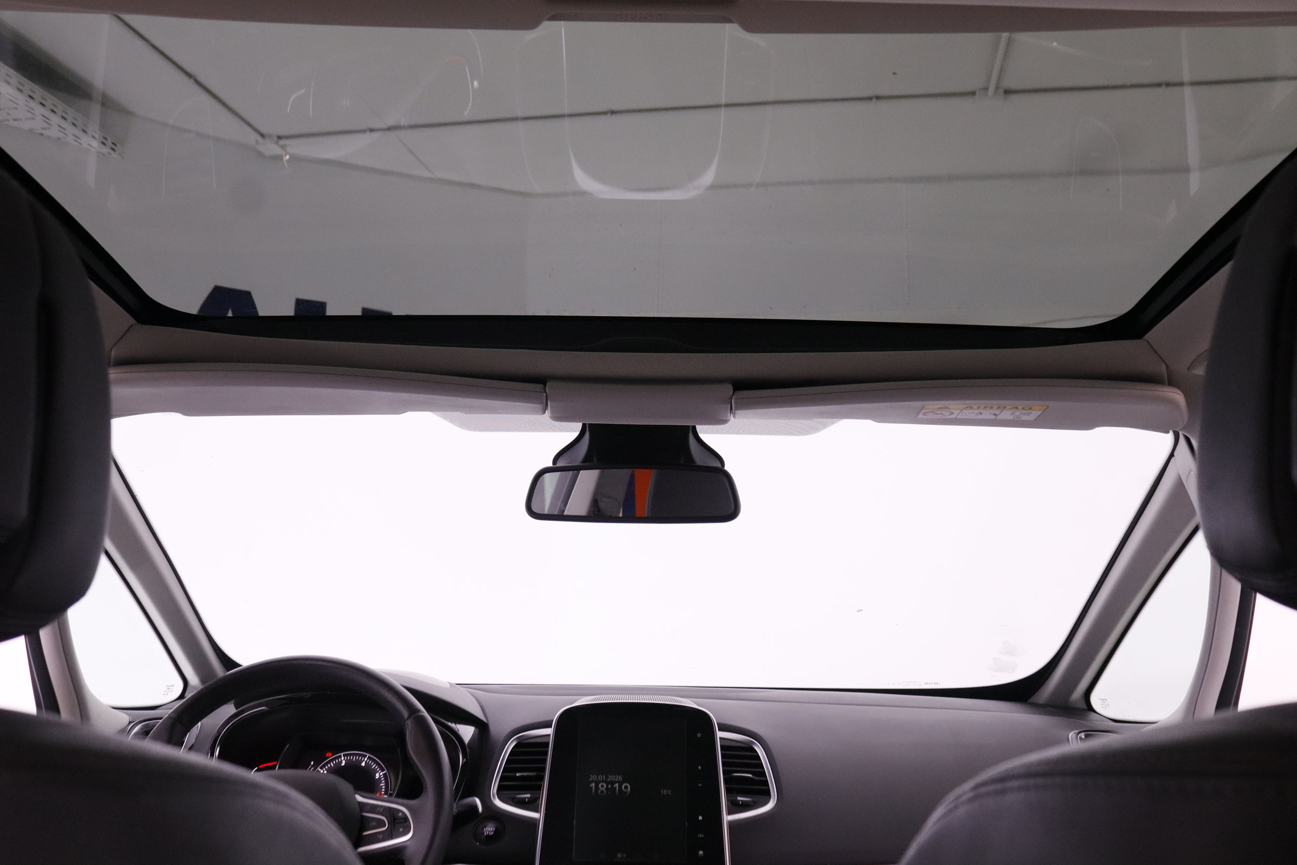 Renault Espace 1.6 TCE ZEN AUTO 200CV 7 PLAZAS 5P # TECHO, NAVY, PARKTRONIC foto 30