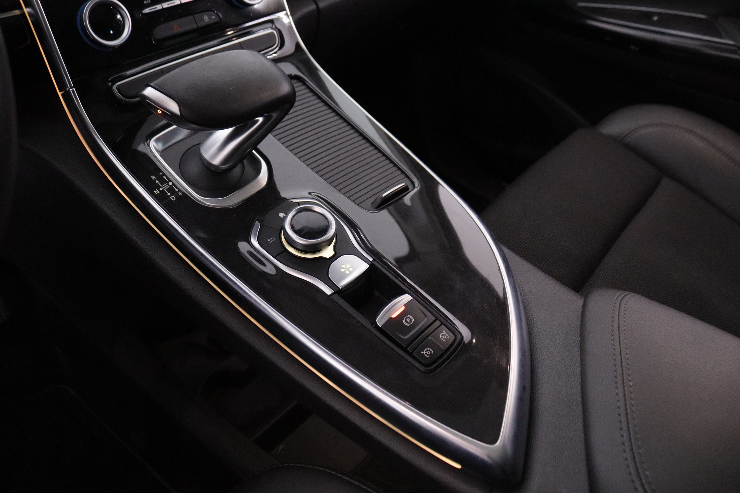 Renault Espace 1.6 TCE ZEN AUTO 200CV 7 PLAZAS 5P # TECHO, NAVY, PARKTRONIC foto 24