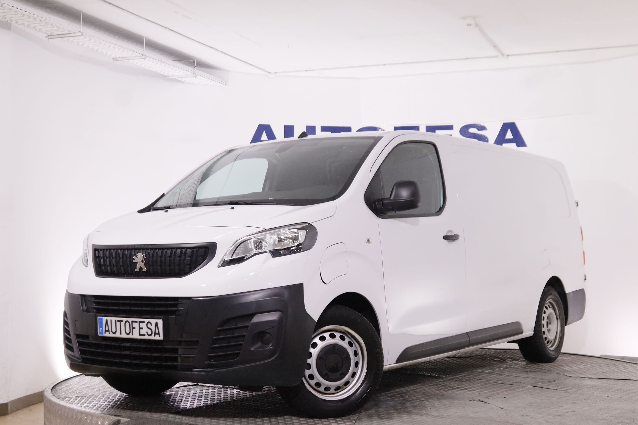 Peugeot E-Expert ELECTRICA LARGA 75KWH PREMIUM AUTO 136CV 4P # IVA DEDUCIBLE foto 1