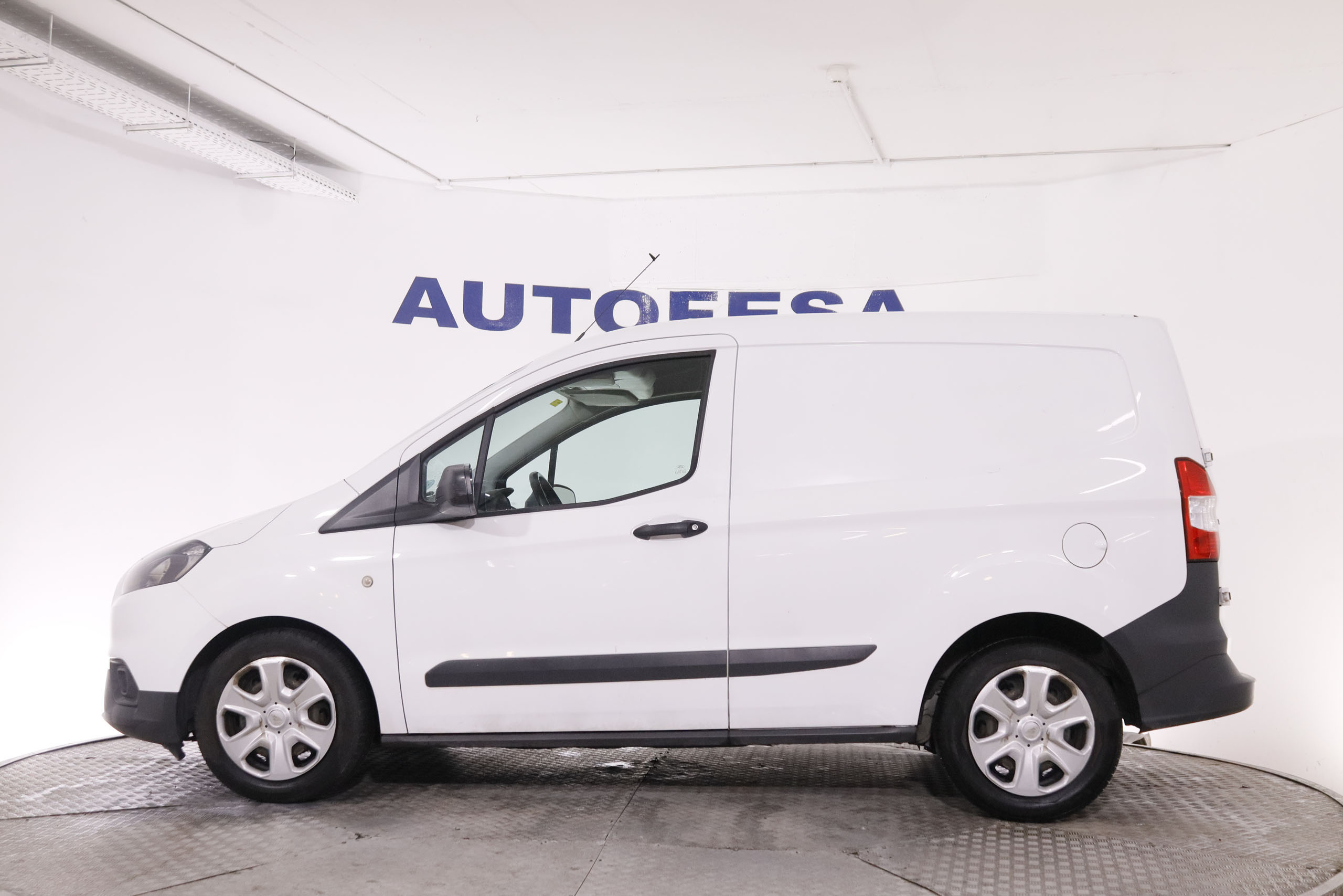Ford Transit Courier FURGO 1.5 TDCI TREND 75CV 3P # IVA DEDUCIBLE foto 5