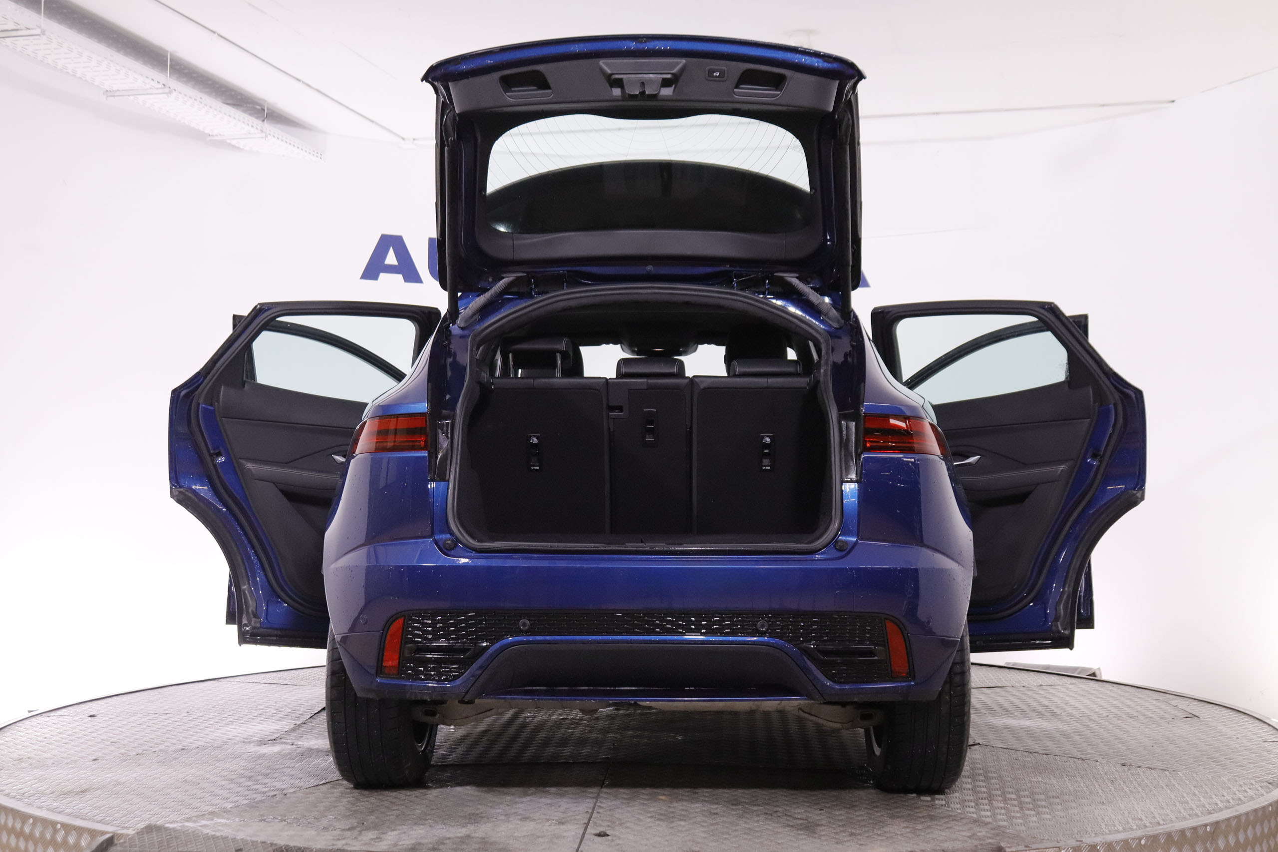 Jaguar E-pace 2.0D MHEV R-DYNAMIC 4WD AUTO 163CV 5P # IVA DEDUCIBLE, CUERO, NAVY foto 10