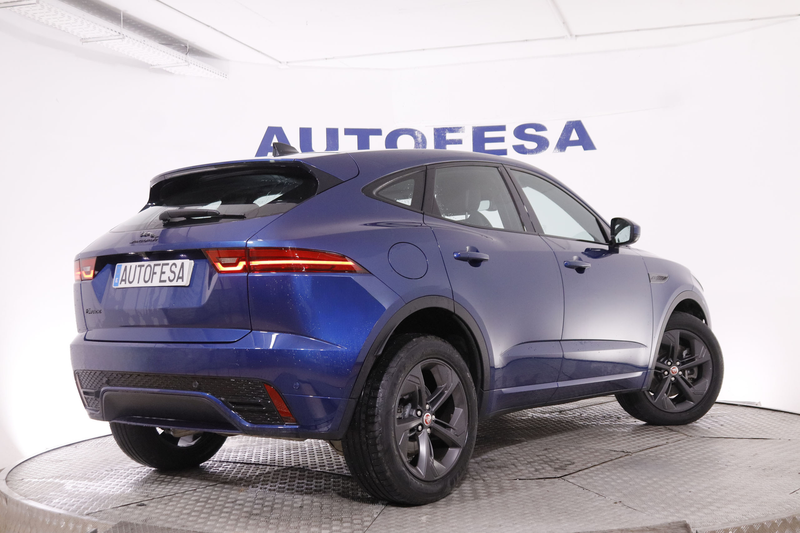 Jaguar E-pace 2.0D MHEV R-DYNAMIC 4WD AUTO 163CV 5P # IVA DEDUCIBLE, CUERO, NAVY foto 7