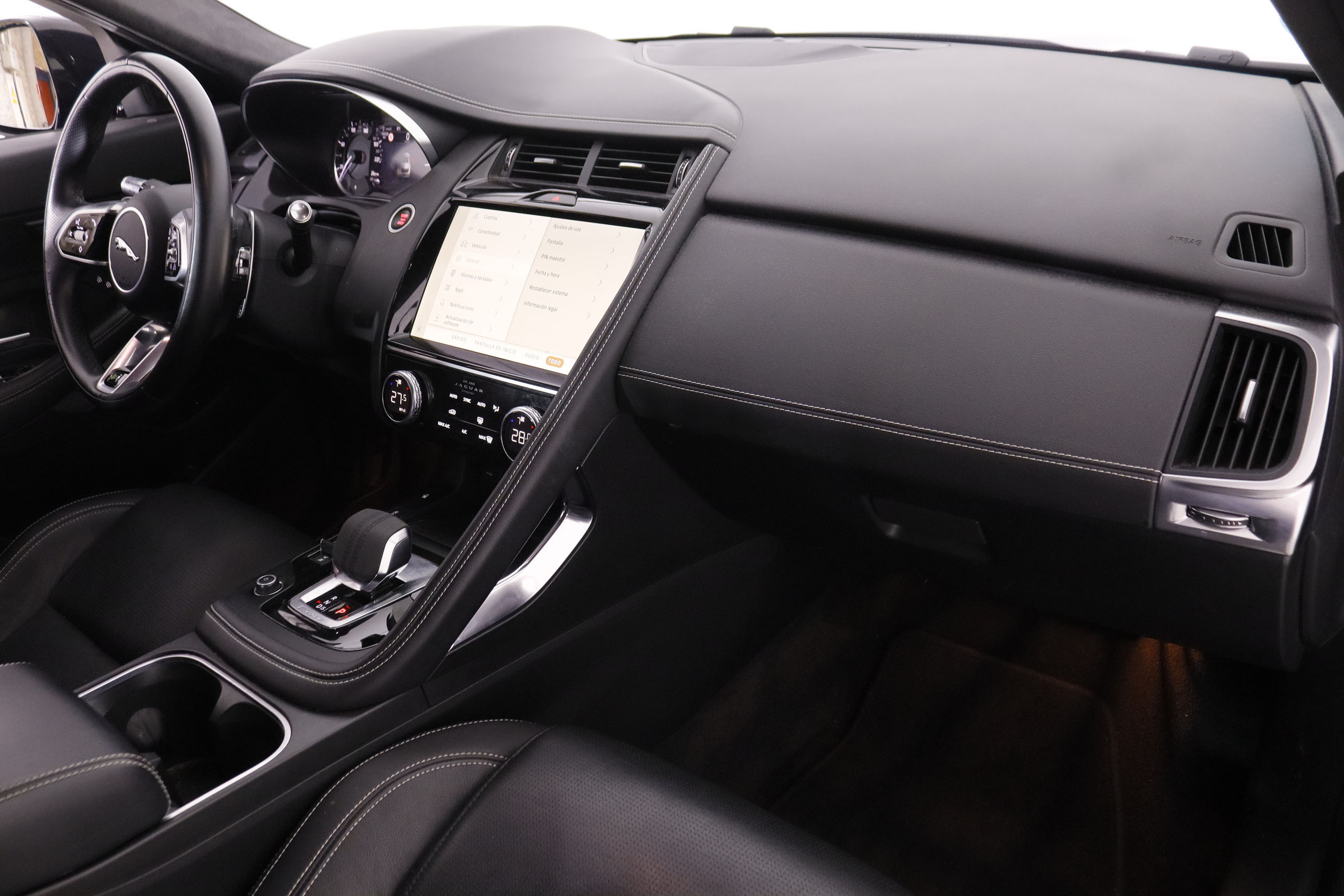 Jaguar E-pace 2.0D MHEV R-DYNAMIC 4WD AUTO 163CV 5P # IVA DEDUCIBLE, CUERO, NAVY foto 15