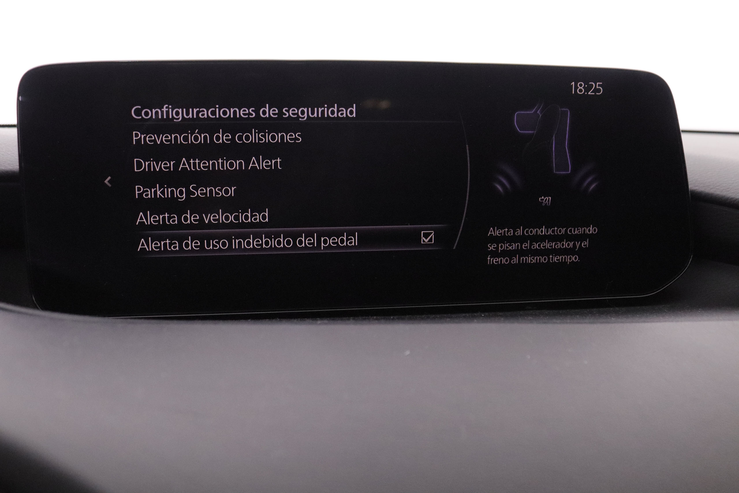 Mazda 3 2.0 E-SKYACTIVE G AUTO 122CV 5P # NAVY, PARKTRONIC foto 24