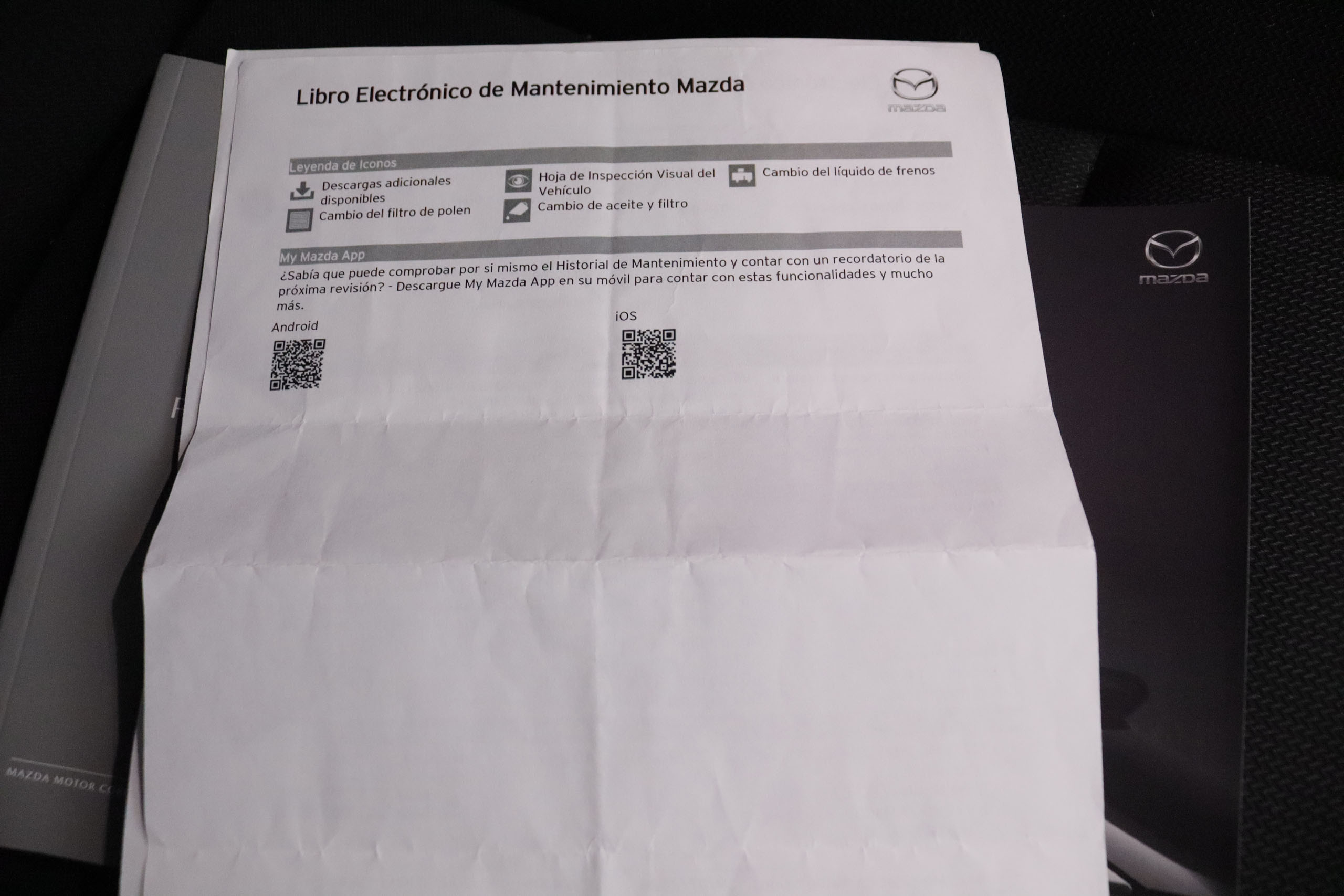 Mazda 3 2.0 E-SKYACTIVE G AUTO 122CV 5P # NAVY, PARKTRONIC foto 33