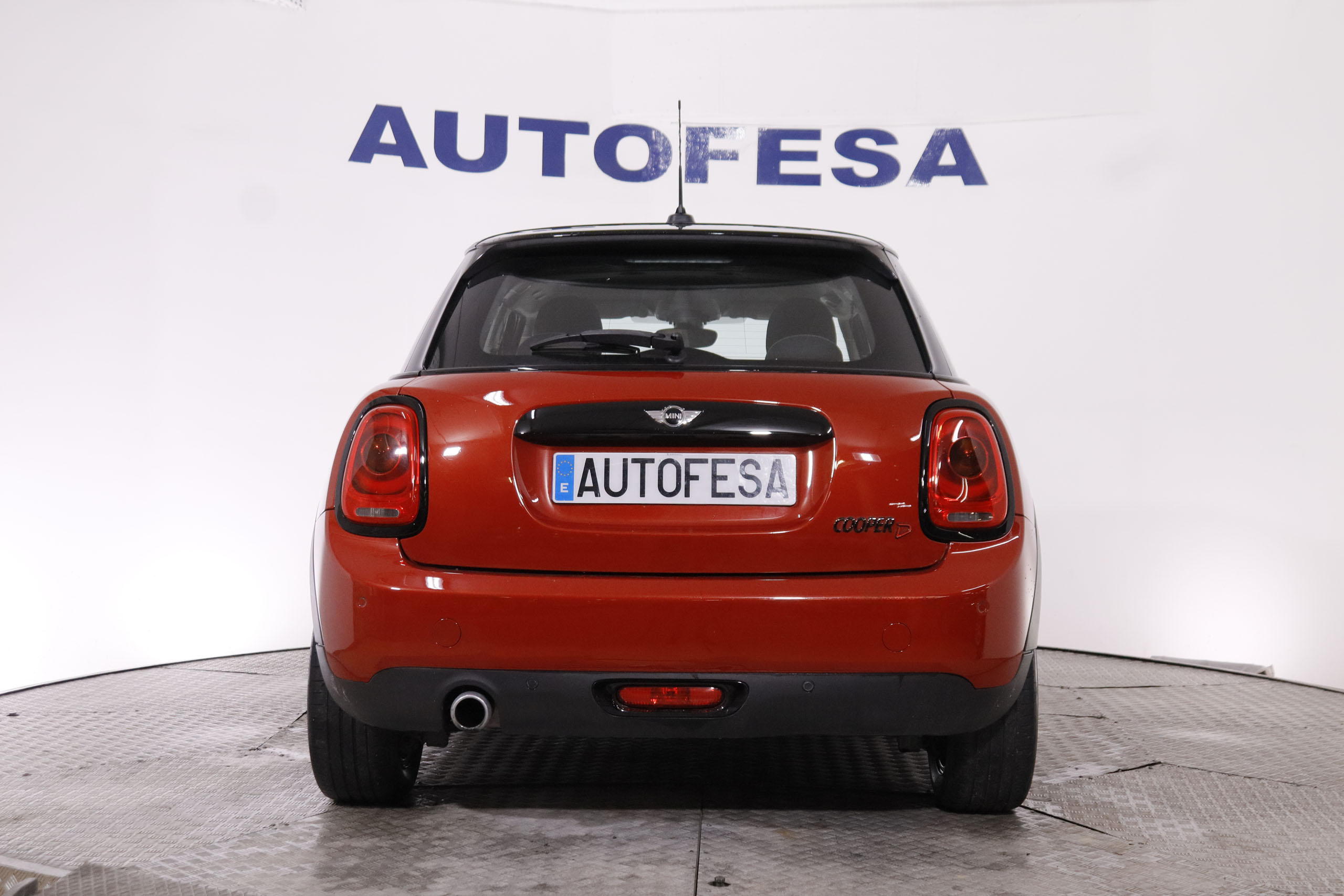 Mini Cooper D 1.5 D 116CV 5P # PARKTRONIC foto 6