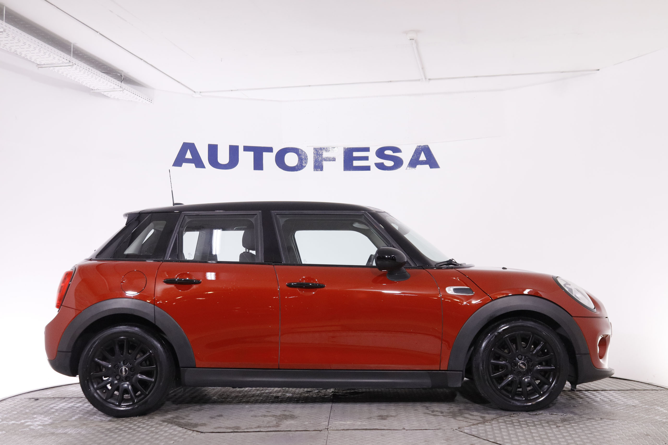 Mini Cooper D 1.5 D 116CV 5P # PARKTRONIC foto 9