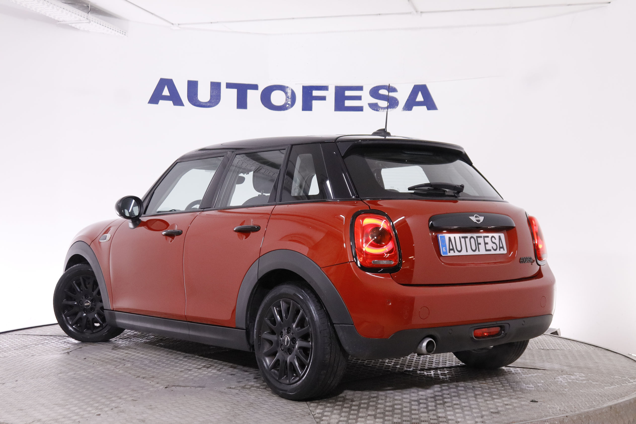 Mini Cooper D 1.5 D 116CV 5P # PARKTRONIC foto 7