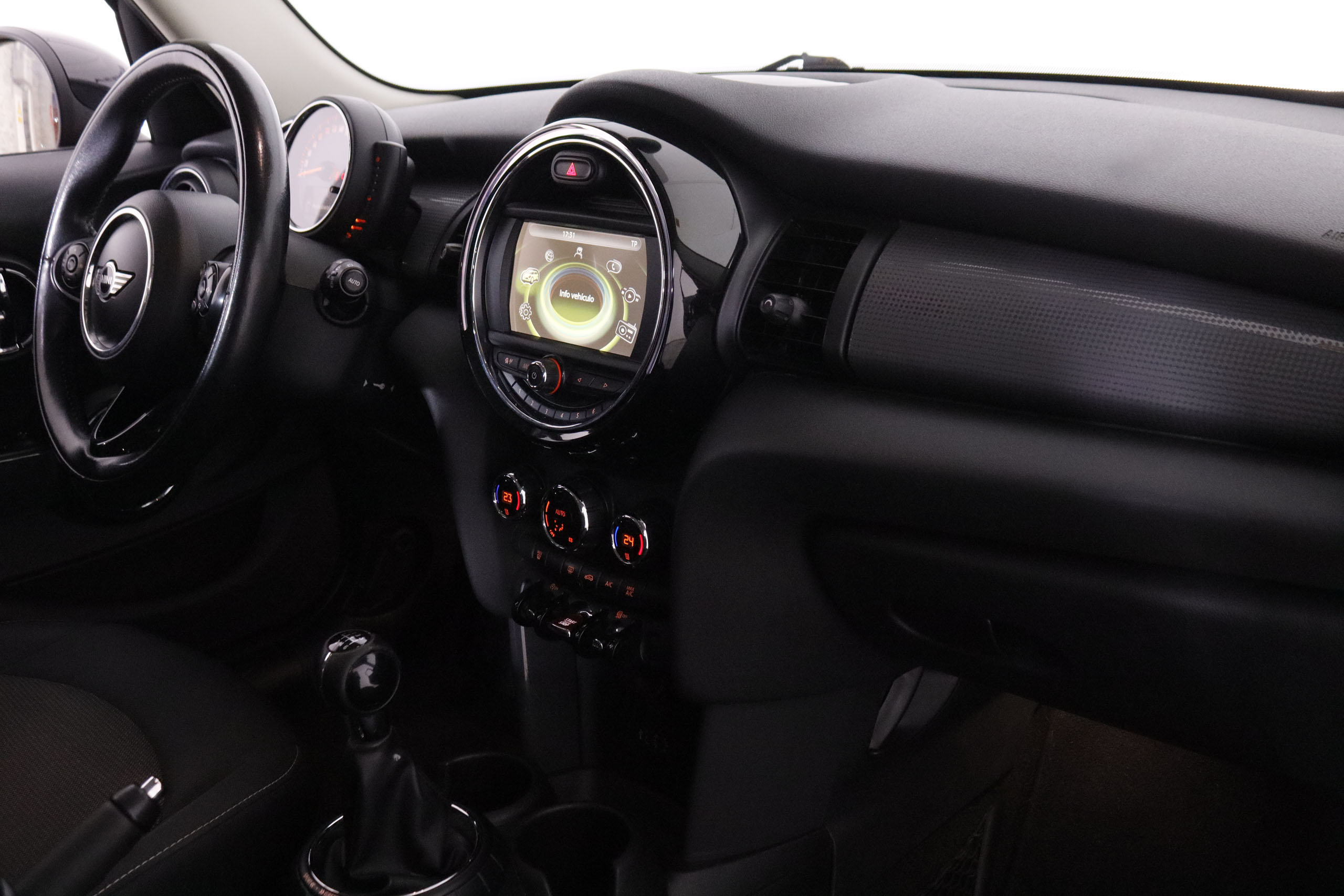 Mini Cooper D 1.5 D 116CV 5P # PARKTRONIC foto 15