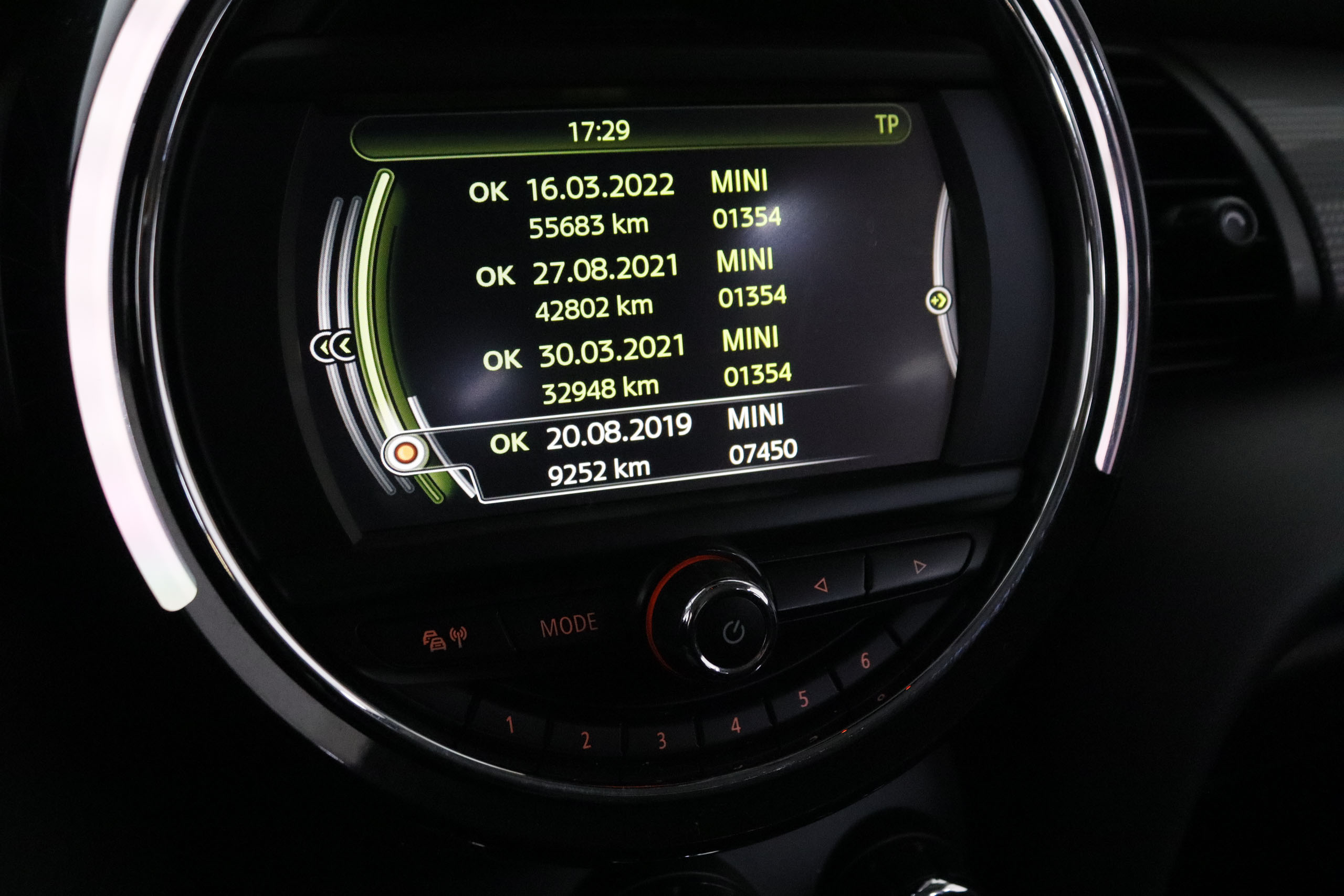 Mini Cooper D 1.5 D 116CV 5P # PARKTRONIC foto 27