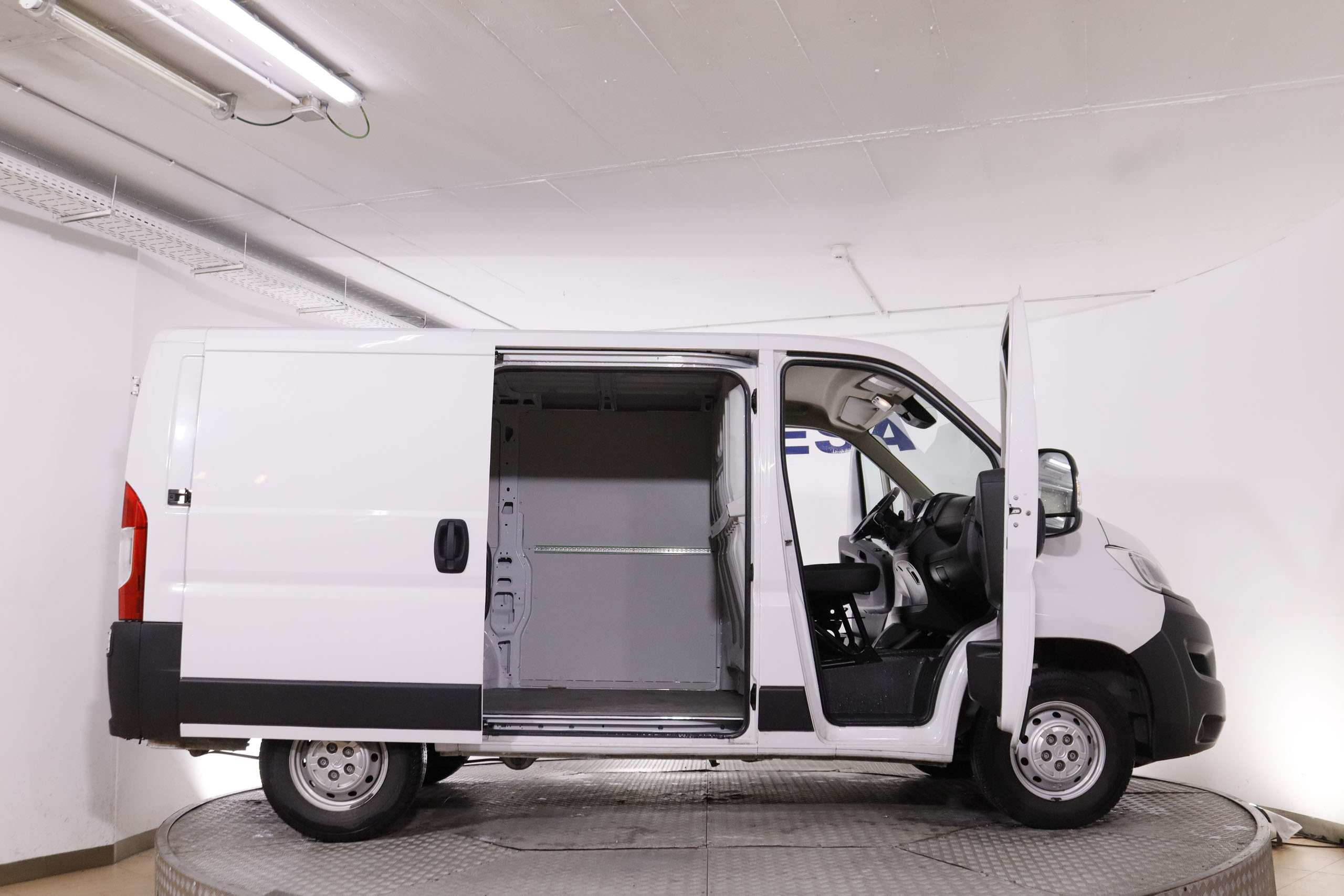 Opel Movano 2.2 HDI L1H1 FURGO 140CV 3P VENTA SOLO PROFESIONALES # IVA DEDUCIBLE, PARKTRONIC foto 11