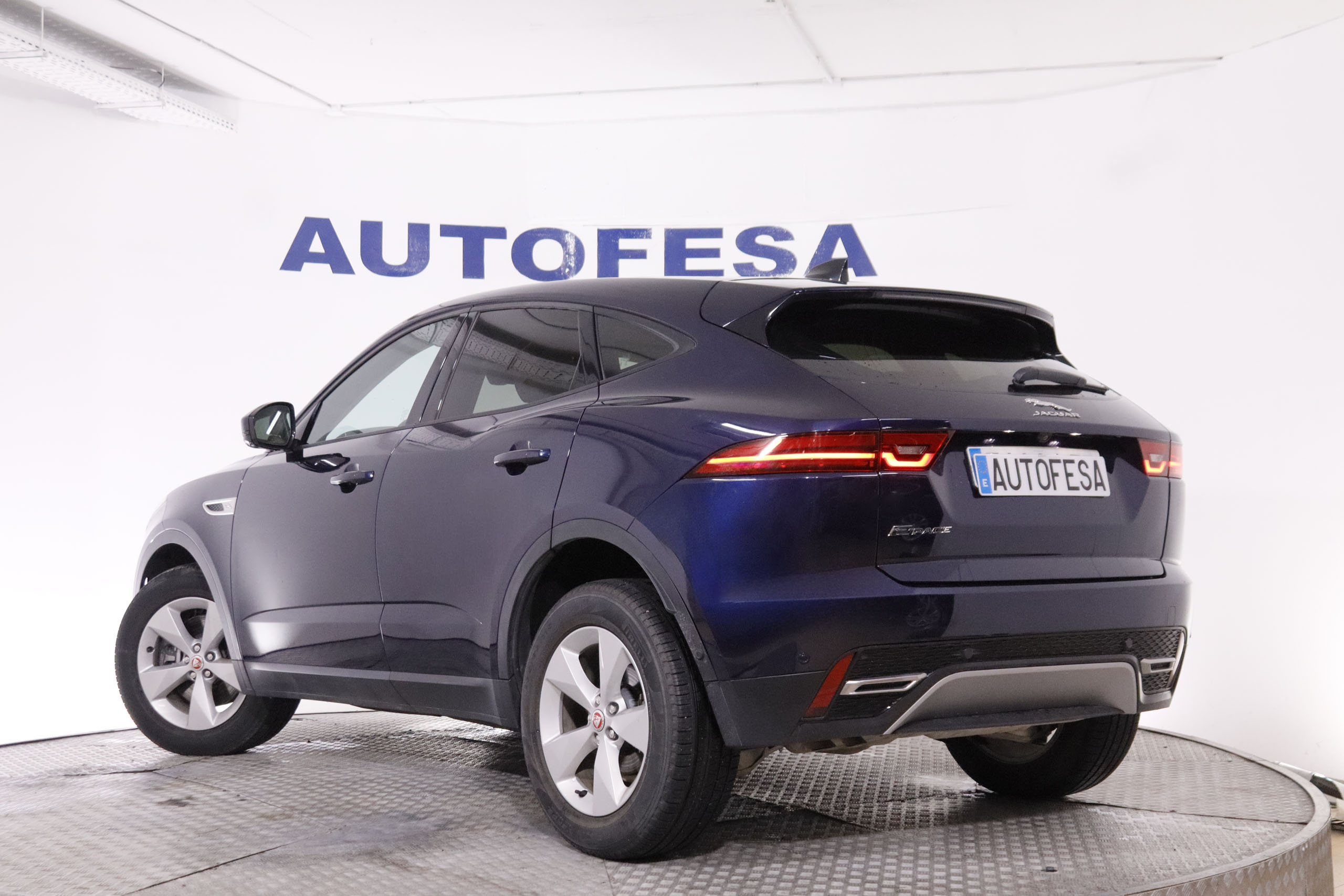 Jaguar E-pace 2.0D MHEV S AUTO 4WD 163CV 5P # IVA DEDUCIBLE, CUERO, NAVY foto 5