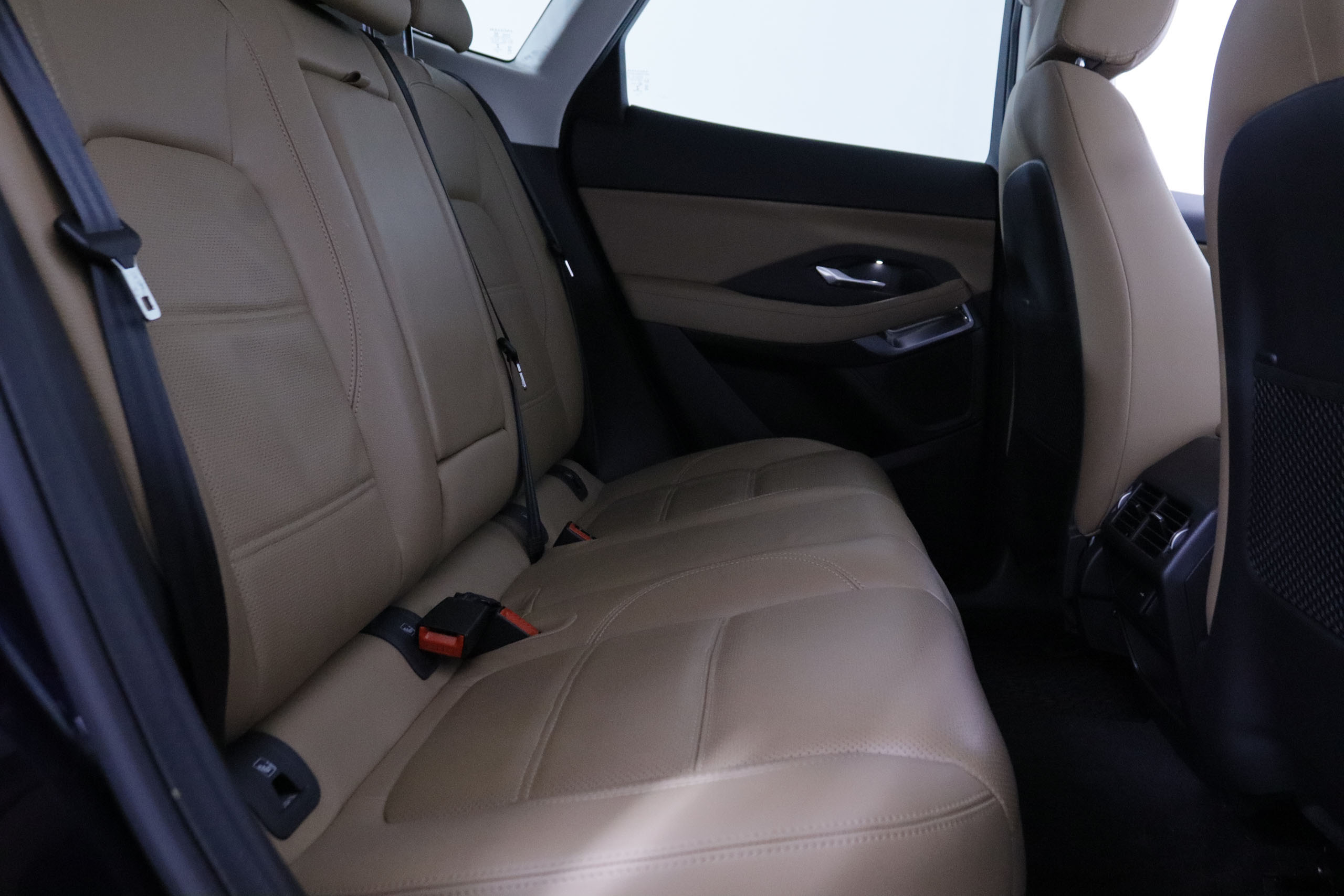 Jaguar E-pace 2.0D MHEV S AUTO 4WD 163CV 5P # IVA DEDUCIBLE, CUERO, NAVY foto 29