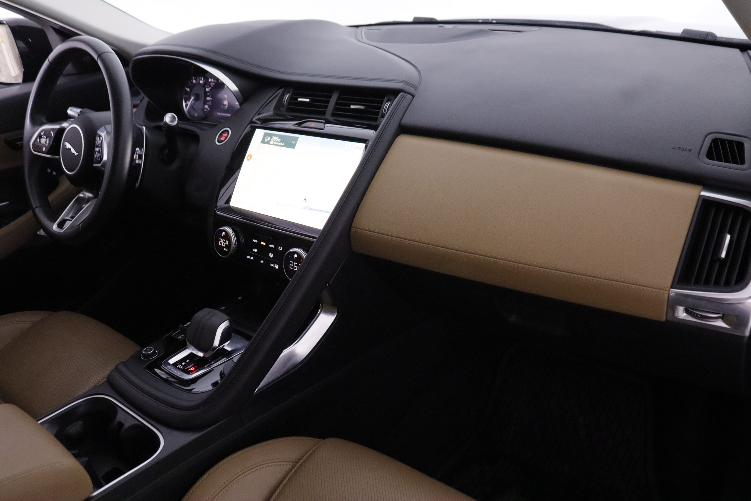 Jaguar E-pace 2.0D MHEV S AUTO 4WD 163CV 5P # IVA DEDUCIBLE, CUERO, NAVY foto 15