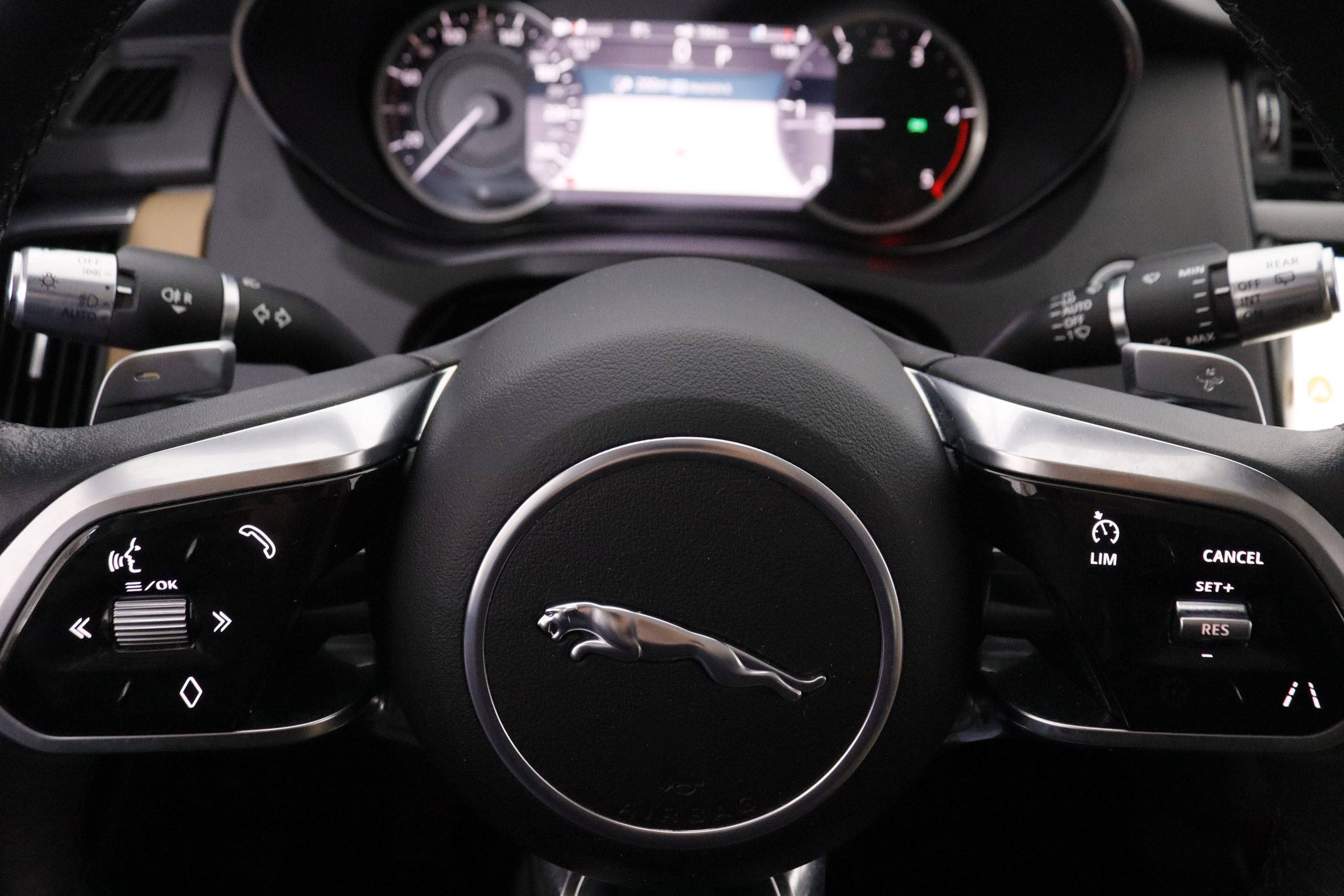 Jaguar E-pace 2.0D MHEV S AUTO 4WD 163CV 5P # IVA DEDUCIBLE, CUERO, NAVY foto 17