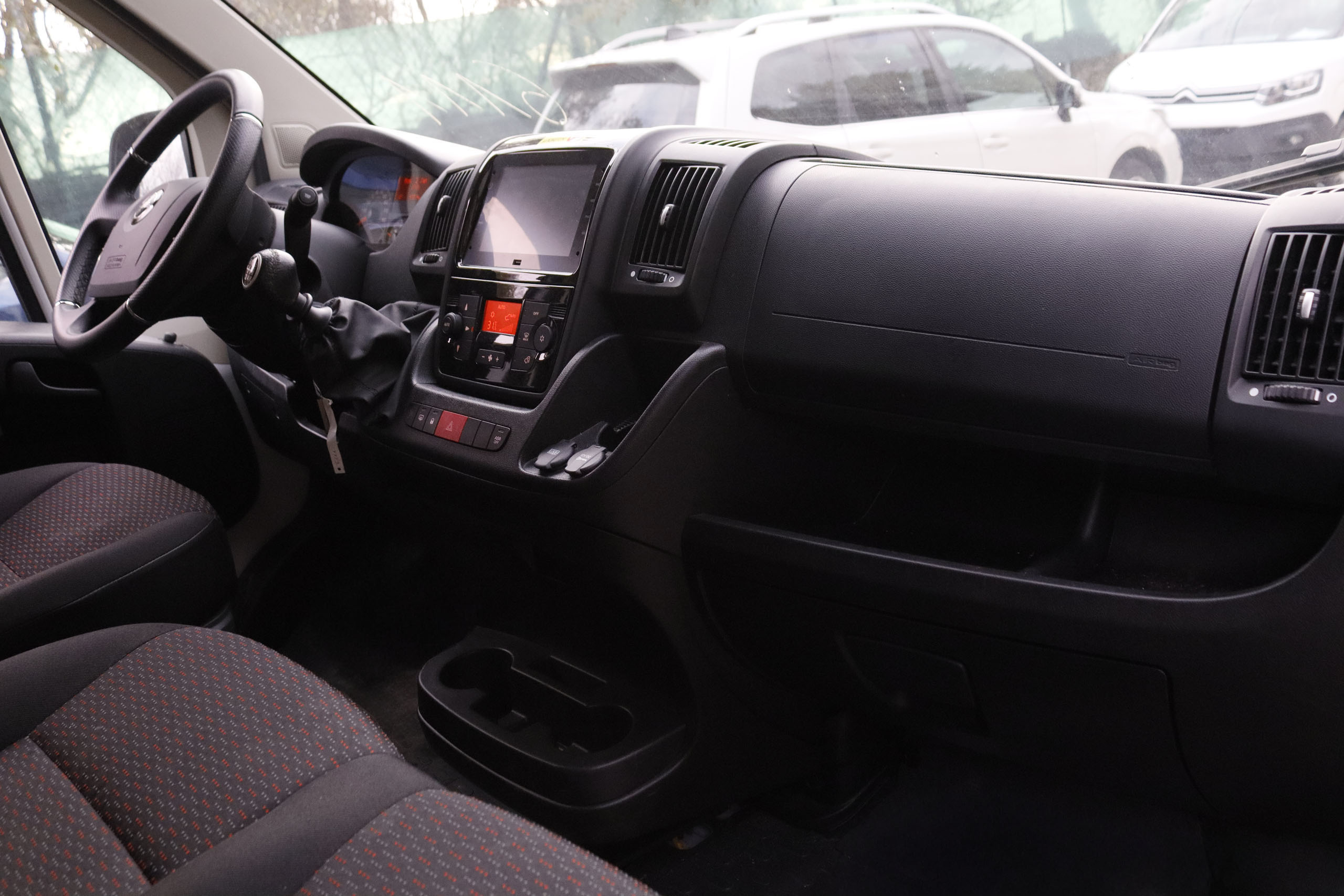 Opel Movano 2.2 HDI L3H2 140CV 3P VENTA SOLO PROFESIONALES # IVA DEDUCIBLE, PARKTRONIC foto 14