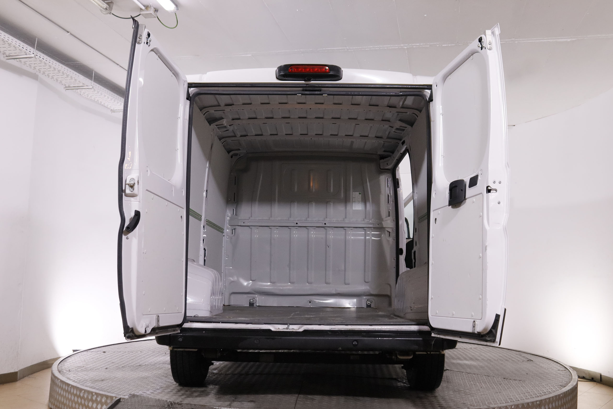 Opel MOVANO FURGO 2.2 BLUEHDI L1H1 140CV 3P VENTA SOLO PROFESIONALES # GARANTIA FAB 04/2026,IVA DEDUCIBLE, NAVY,PARKTRONIC FURGO 2.2 BLUEHDI L1H1 140CV 3P VENTA SOLO PROFESIONALES # GARANTIA FAB 04/2027,IVA DEDUCIBLE, NAVY,PARKTRONIC foto 10