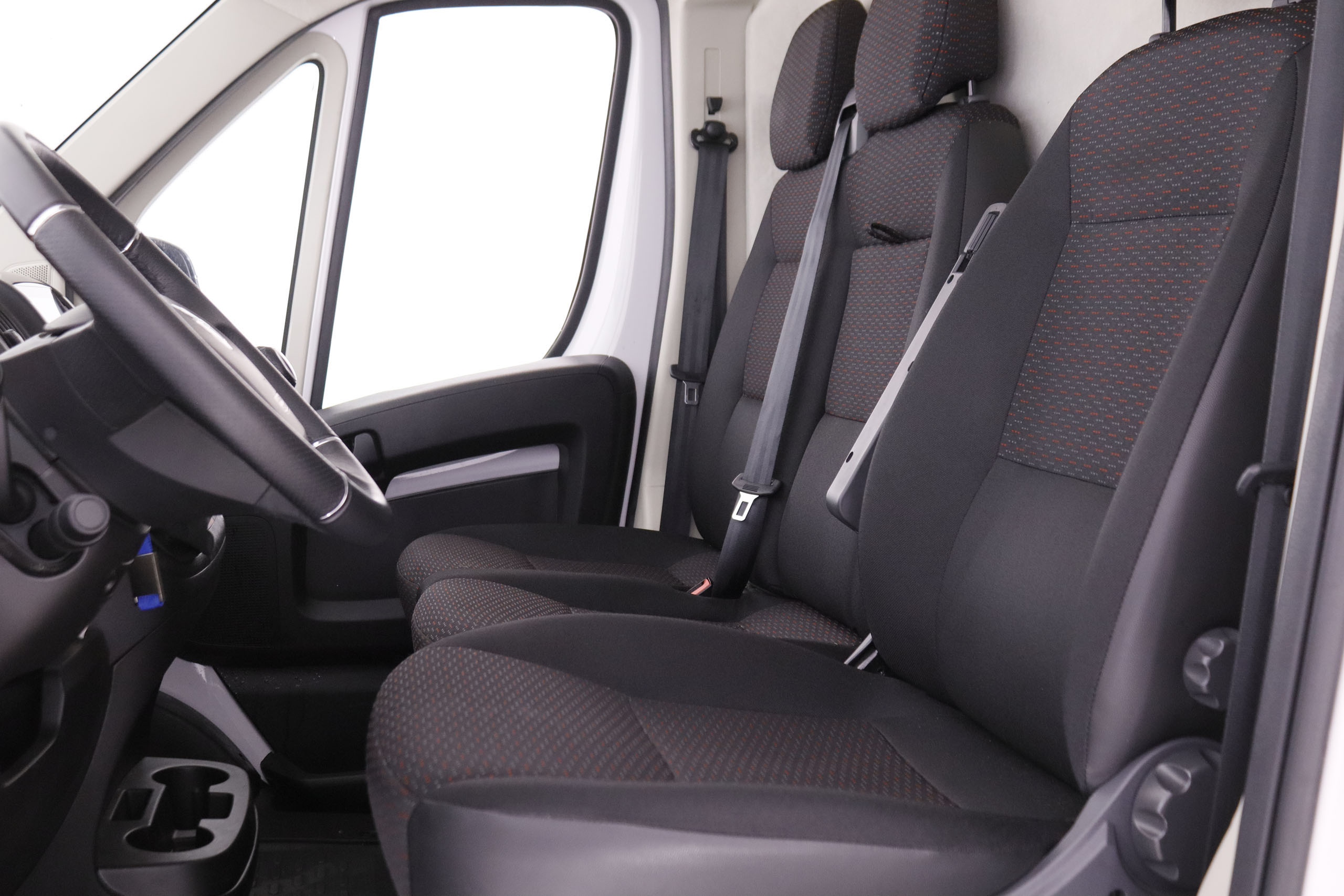 Opel MOVANO FURGO 2.2 BLUEHDI L1H1 140CV 3P VENTA SOLO PROFESIONALES # GARANTIA FAB 04/2026,IVA DEDUCIBLE, NAVY,PARKTRONIC FURGO 2.2 BLUEHDI L1H1 140CV 3P VENTA SOLO PROFESIONALES # GARANTIA FAB 04/2027,IVA DEDUCIBLE, NAVY,PARKTRONIC foto 23