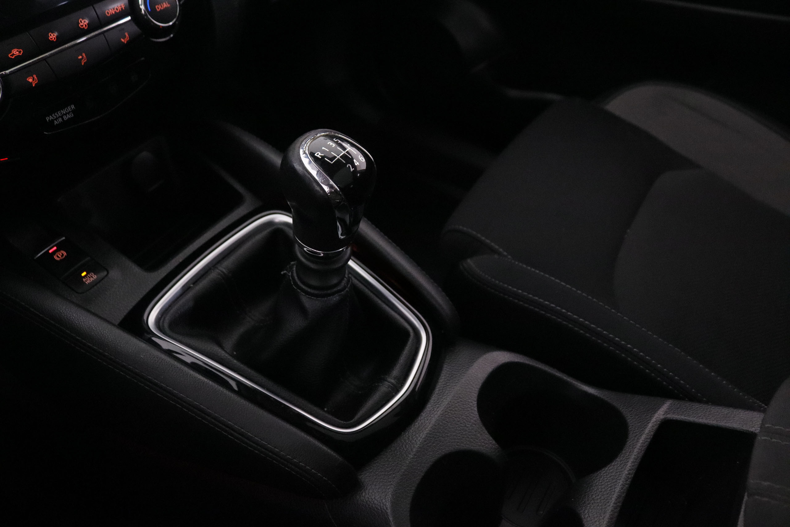 Nissan Qashqai 1.5 DCI N-CONNECTA 110CV 5P # TECHO PANORAMICO, NAVY, PARKTRONIC foto 22