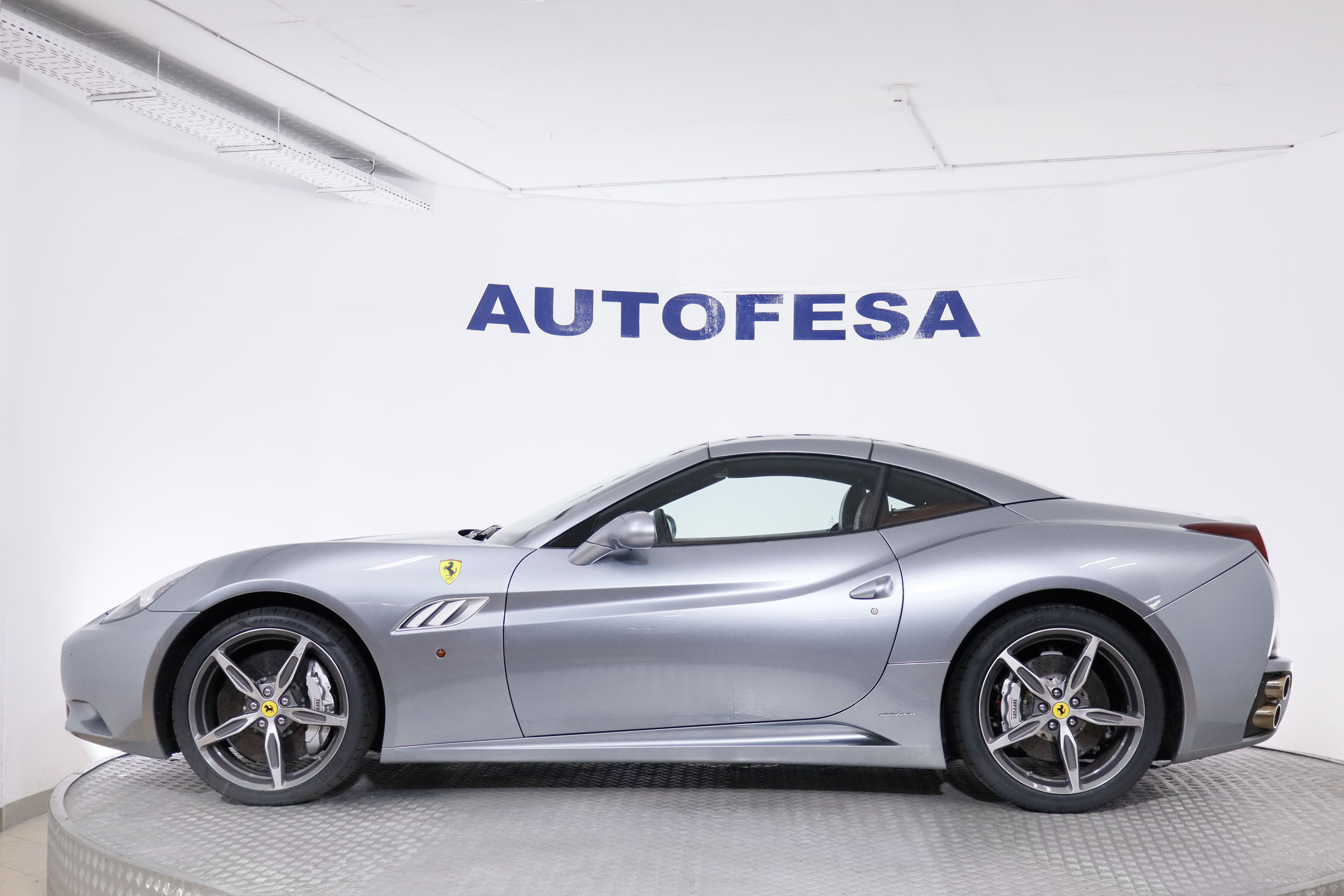 Ferrari CALIFORNIA 4.3 V8 AUTO 490CV 2P # NAVY,CUERO,BIXENON foto 7