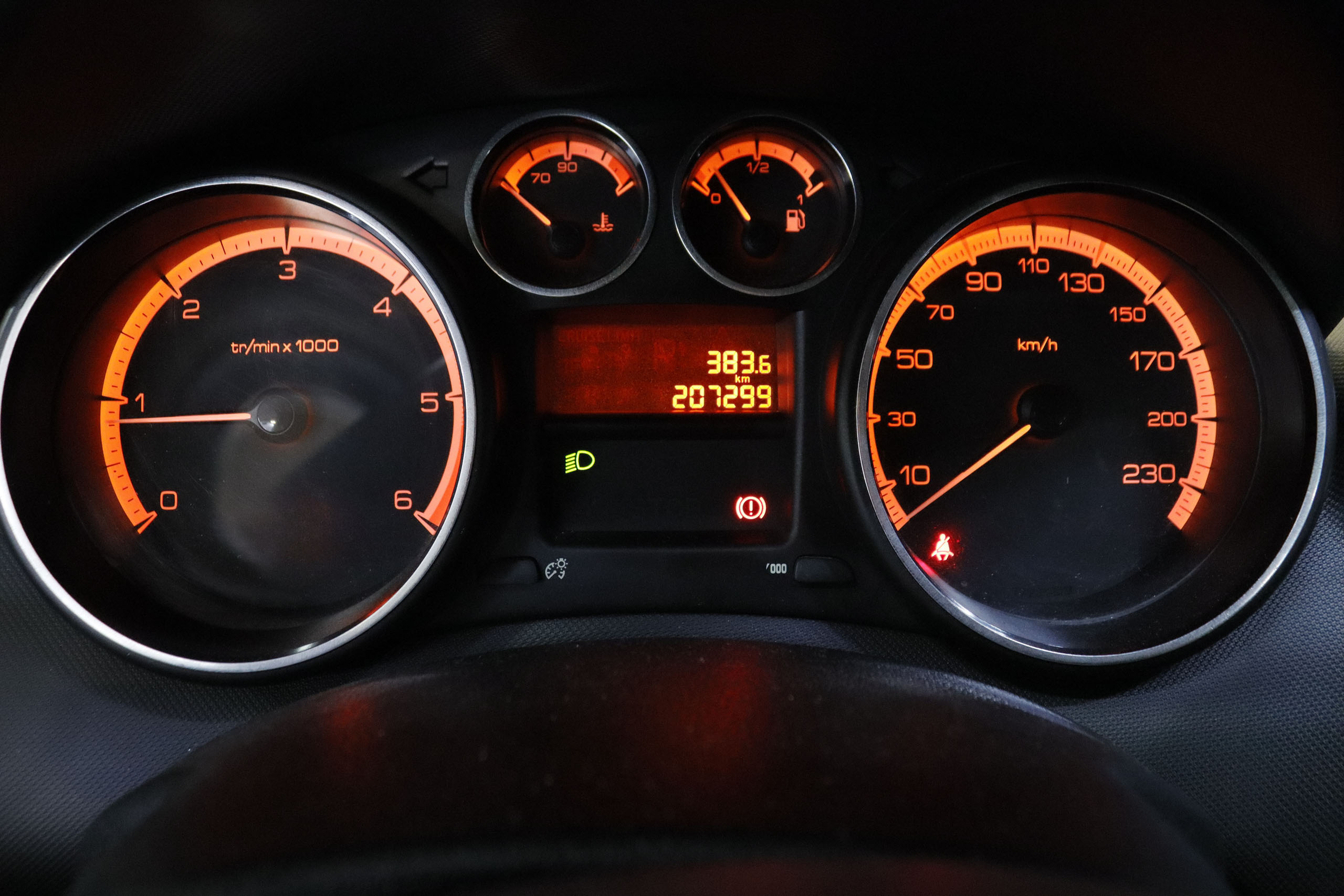 Peugeot 308 308 1.6 HDI SPORT 110CV 5P foto 18