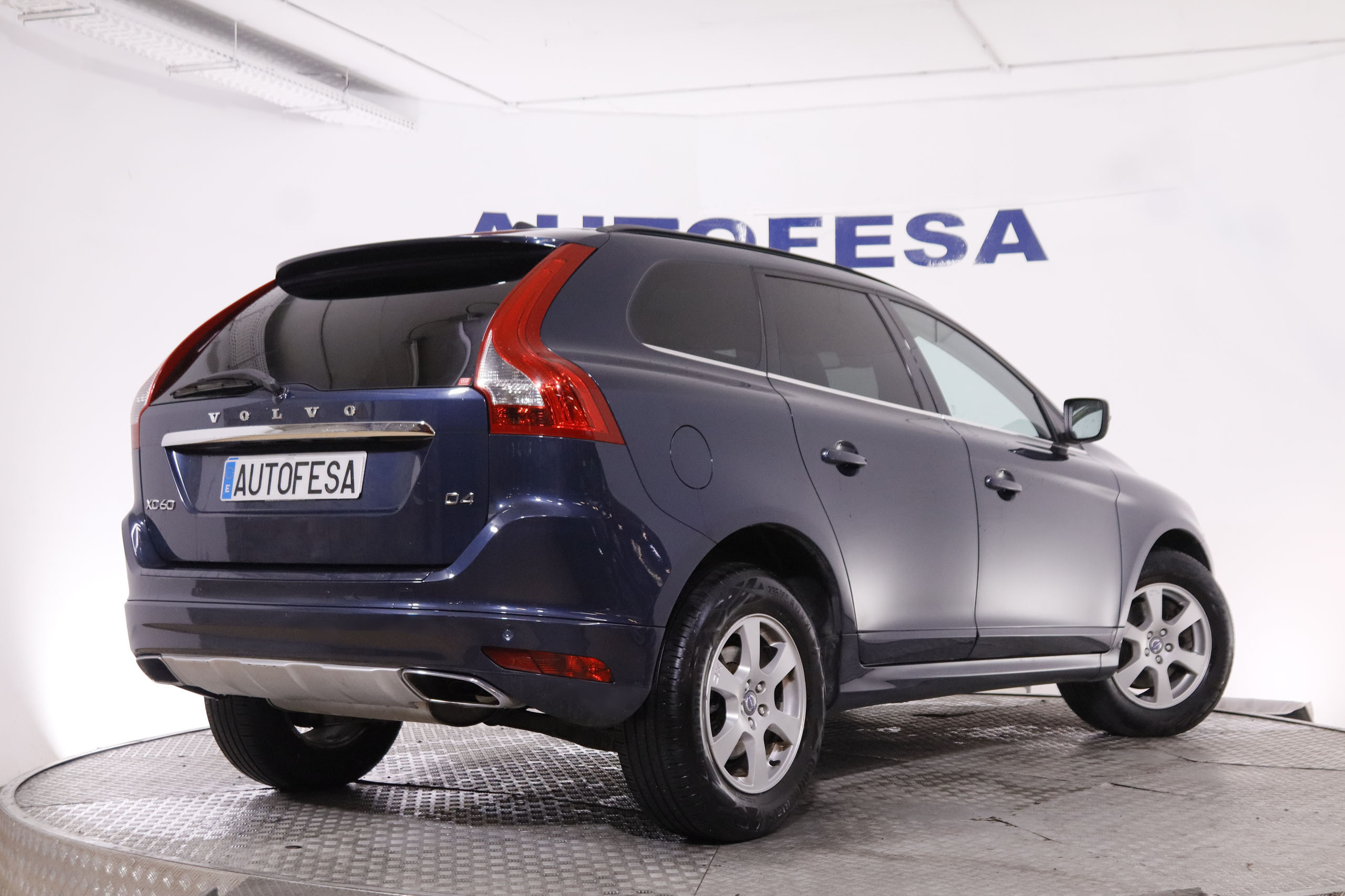 Volvo Xc 60 2.0 D4 MOMENTUM AUTO 4X2 184CV 5P # PARKTRONIC foto 10