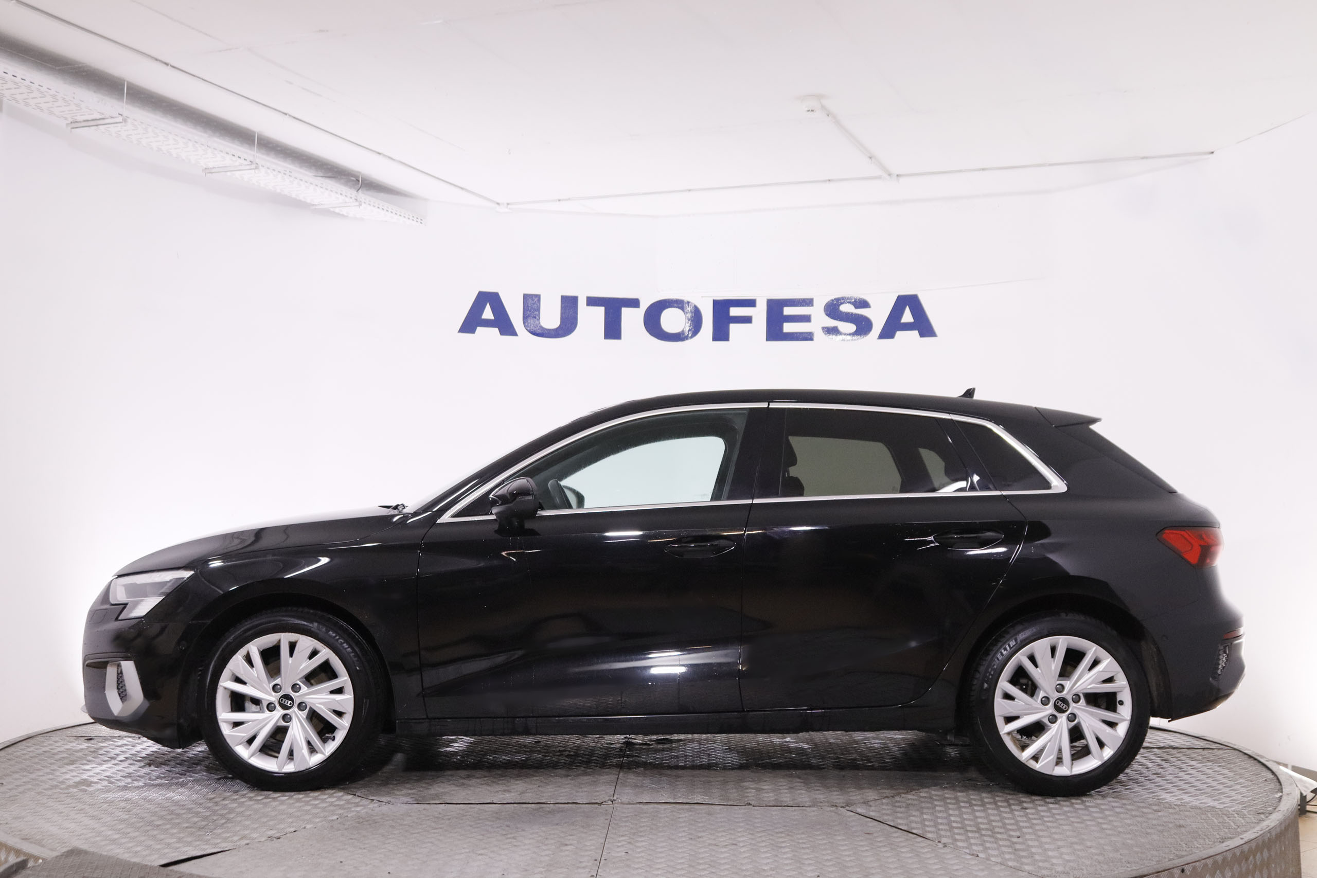 Audi A3 SPORTBACK 35 TFSI MHEV AUTO LUXE 150CV 5P # NAVY,CUERO,FAROS LED, SPORTBACK 35 TFSI MHEV AUTO LUXE 150CV 5P # NAVY,CUERO,FAROS LED, foto 5