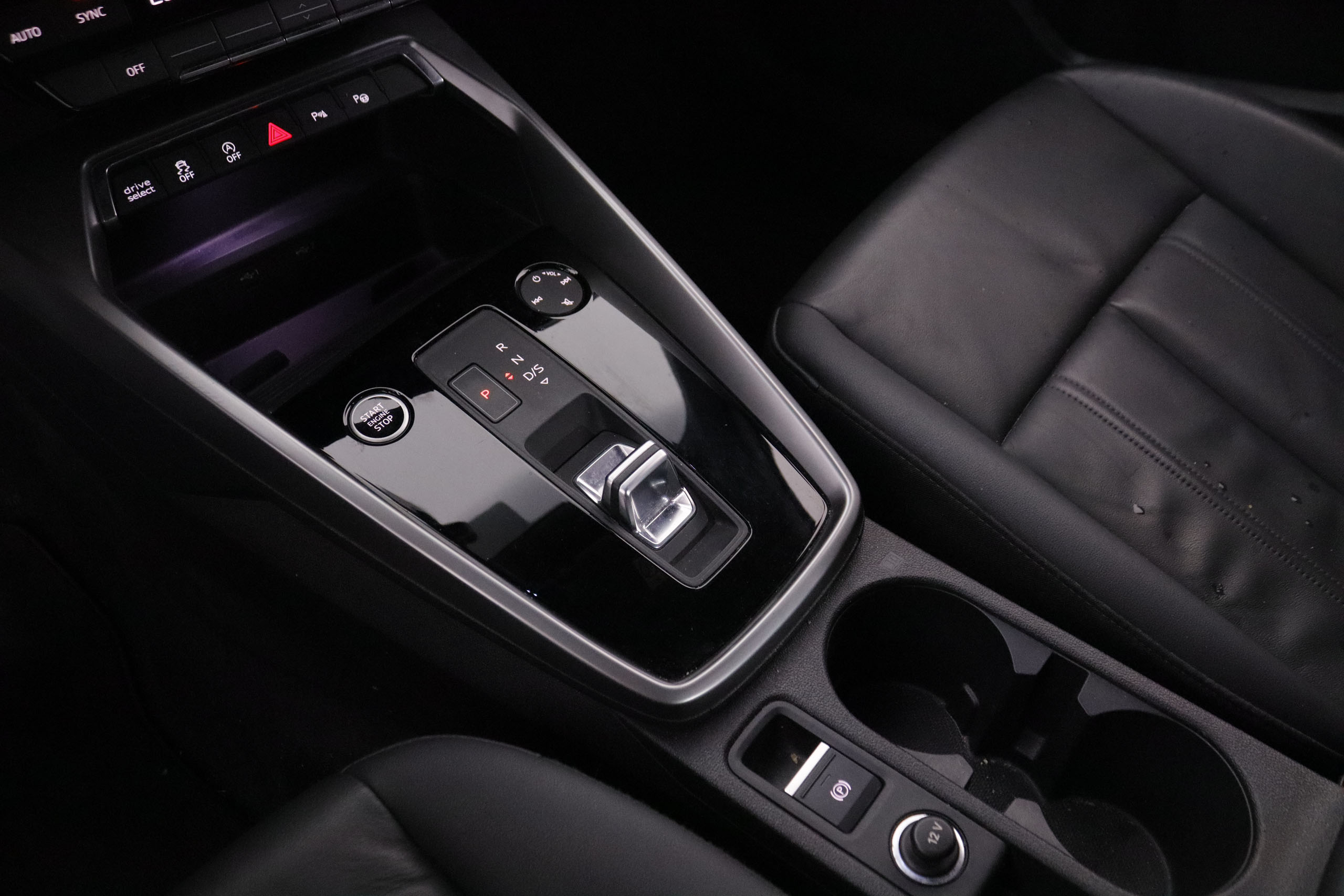 Audi A3 SPORTBACK 35 TFSI MHEV AUTO LUXE 150CV 5P # NAVY,CUERO,FAROS LED, SPORTBACK 35 TFSI MHEV AUTO LUXE 150CV 5P # NAVY,CUERO,FAROS LED, foto 19