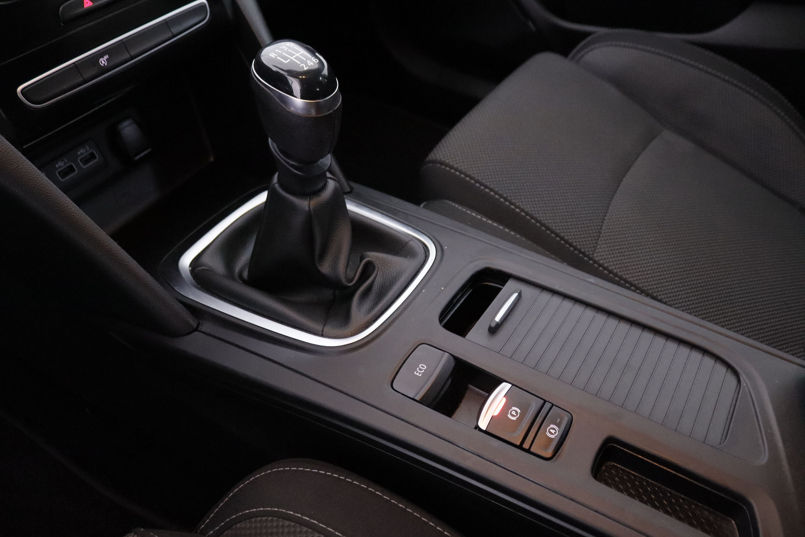 Renault Megane 1.5 BLUE DCI EQUILIBRE 115CV 5P # NAVY,PARKTRONIC foto 19