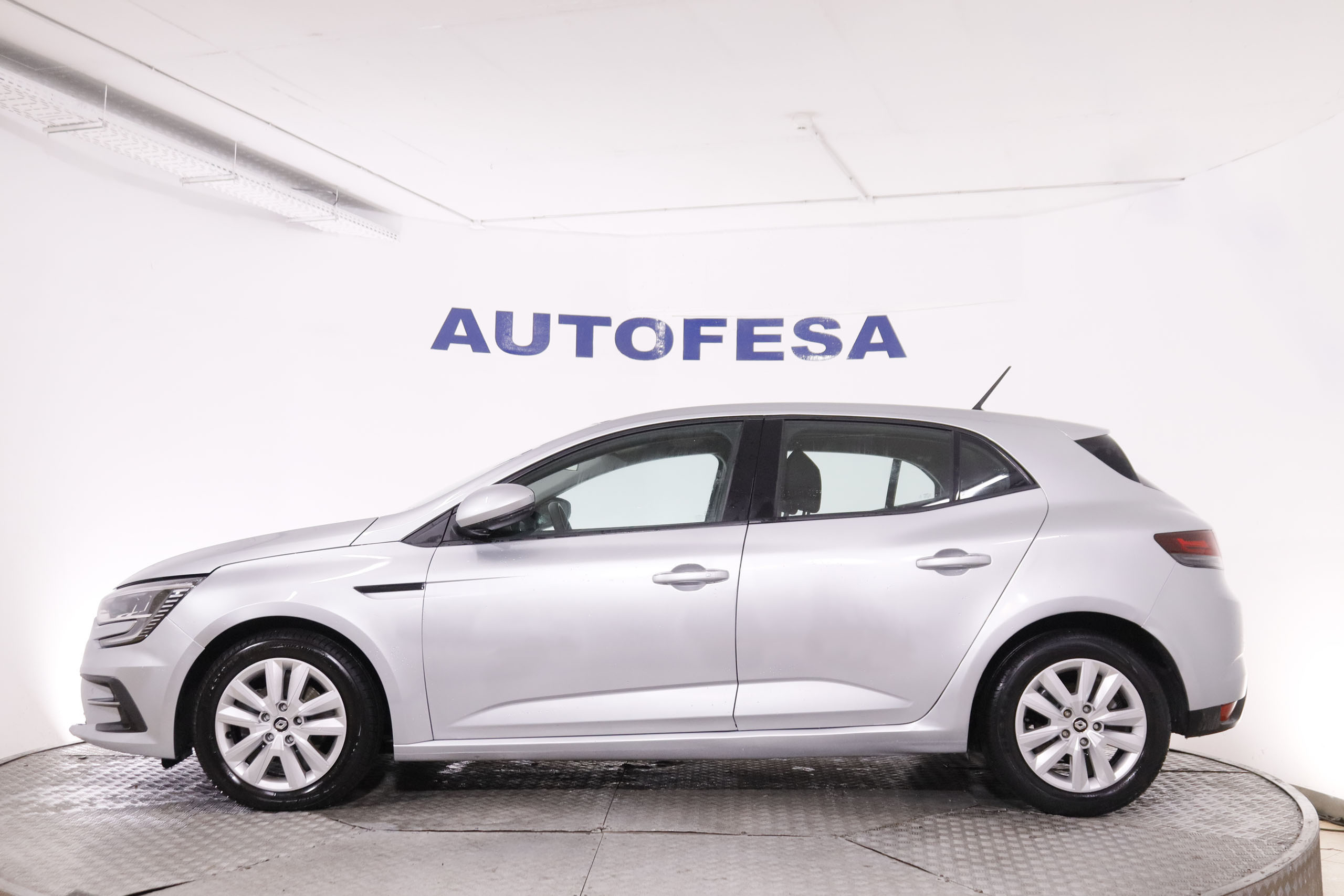 Renault Megane 1.5 BLUE DCI EQUILIBRE 115CV 5P # NAVY,PARKTRONIC foto 5