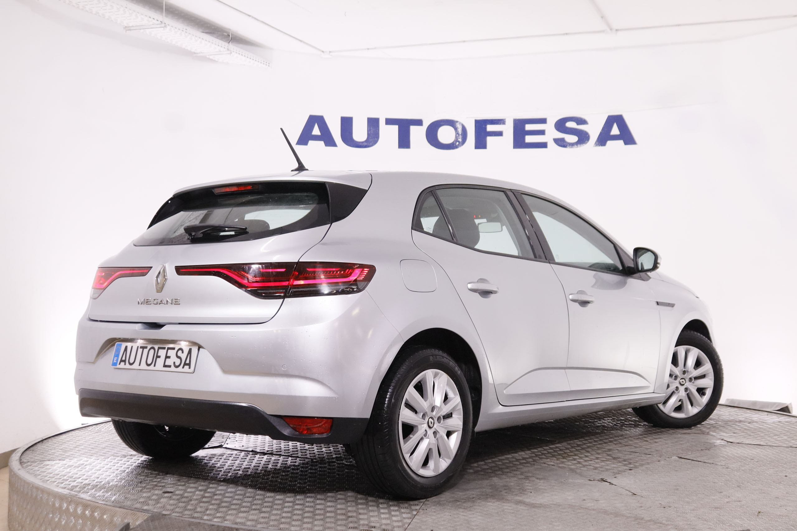 Renault Megane 1.5 BLUE DCI EQUILIBRE 115CV 5P # NAVY,PARKTRONIC foto 6