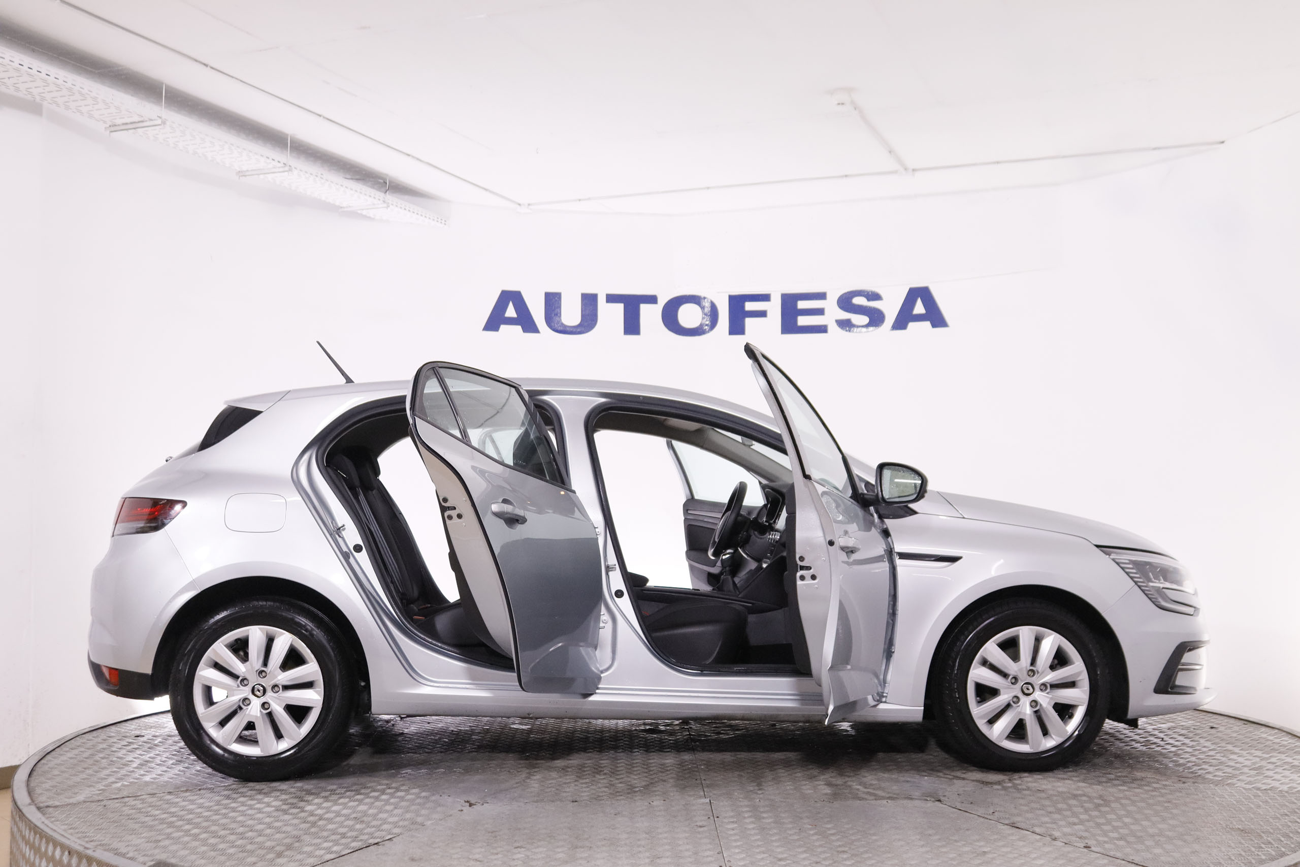 Renault Megane 1.5 BLUE DCI EQUILIBRE 115CV 5P # NAVY,PARKTRONIC foto 13