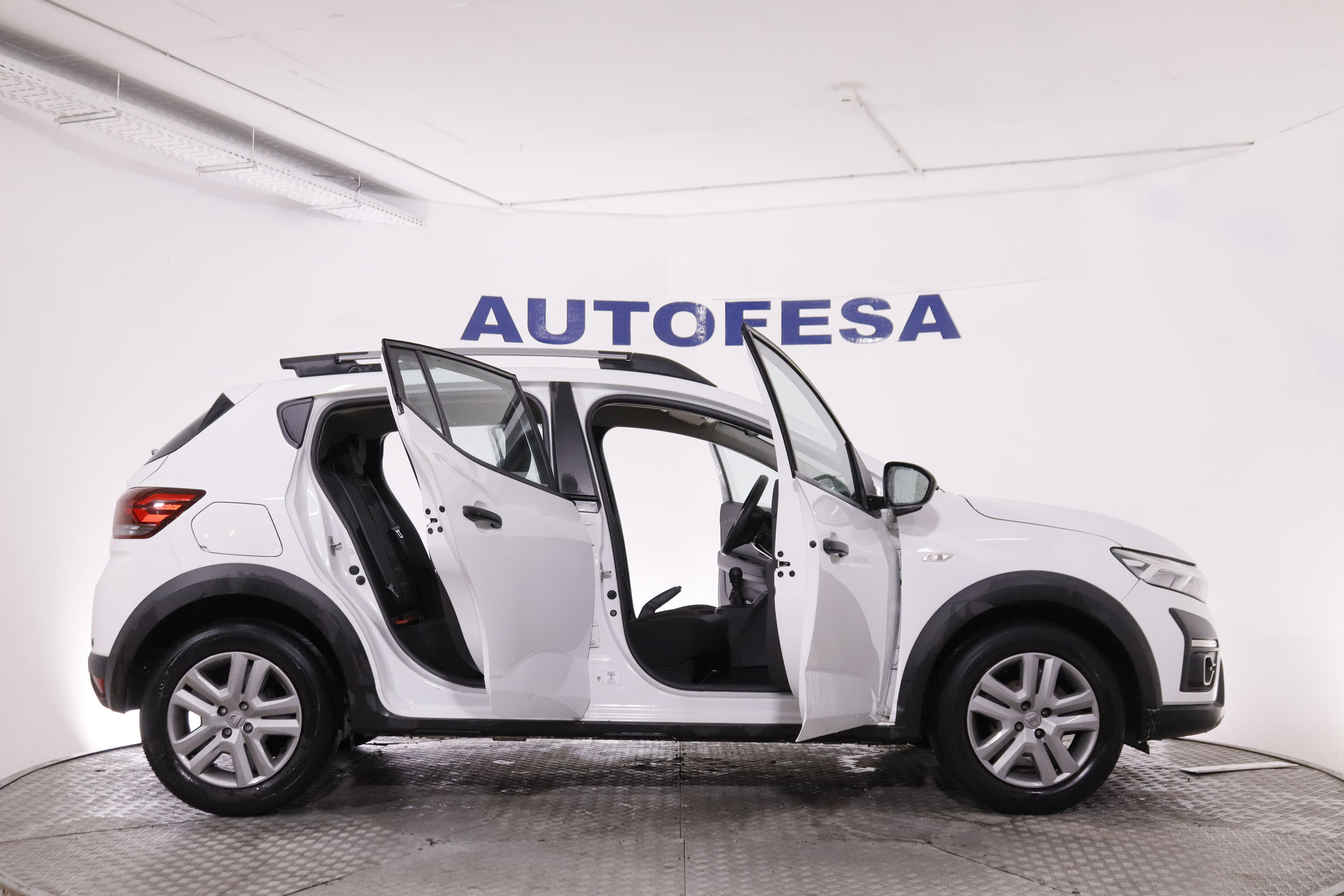 Dacia Sandero STEPWAY 1.0 ECO-G GAS GLP ESSENTIAL 100CV 5P # PARKTRONIC,FAROS LED foto 13