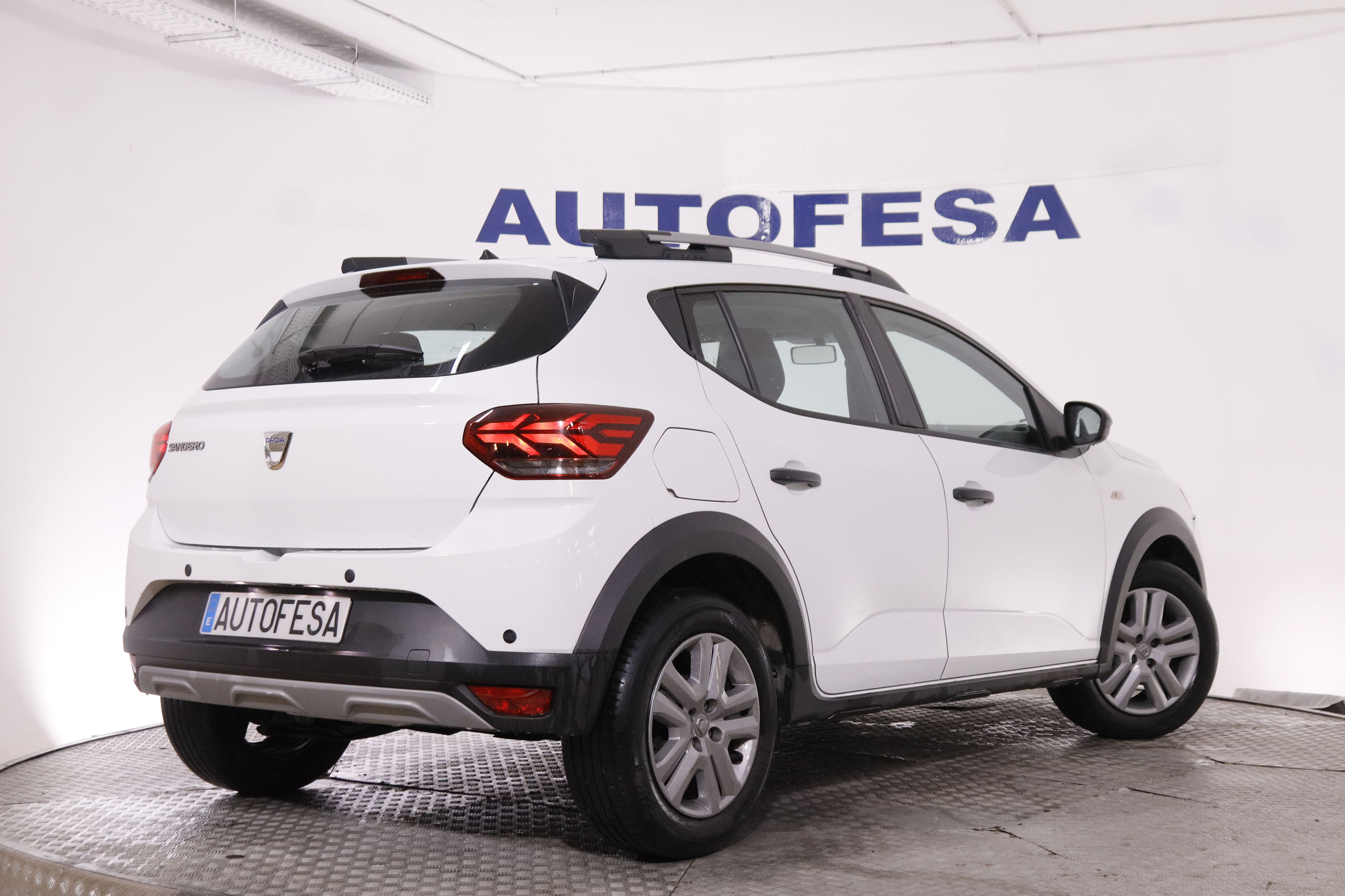 Dacia Sandero STEPWAY 1.0 ECO-G GAS GLP ESSENTIAL 100CV 5P # PARKTRONIC,FAROS LED foto 6