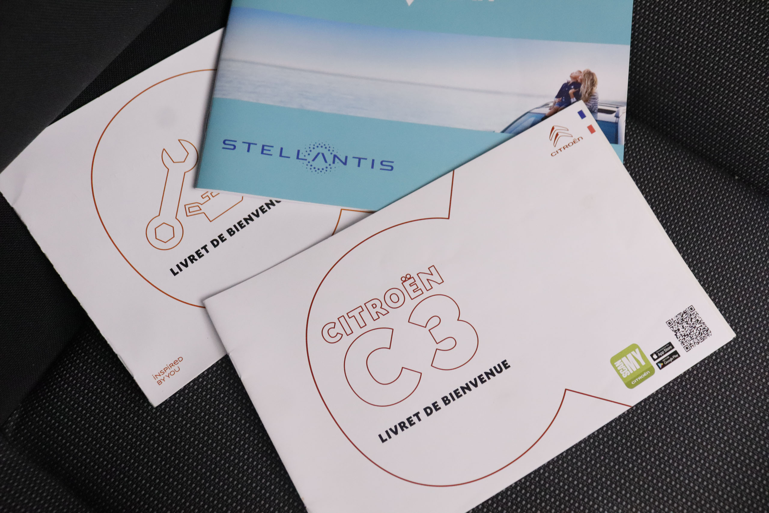 Citroen C3 1.2 PURETECH FEEL PACK 83CV 5P # NAVY, PARKTRONIC foto 27