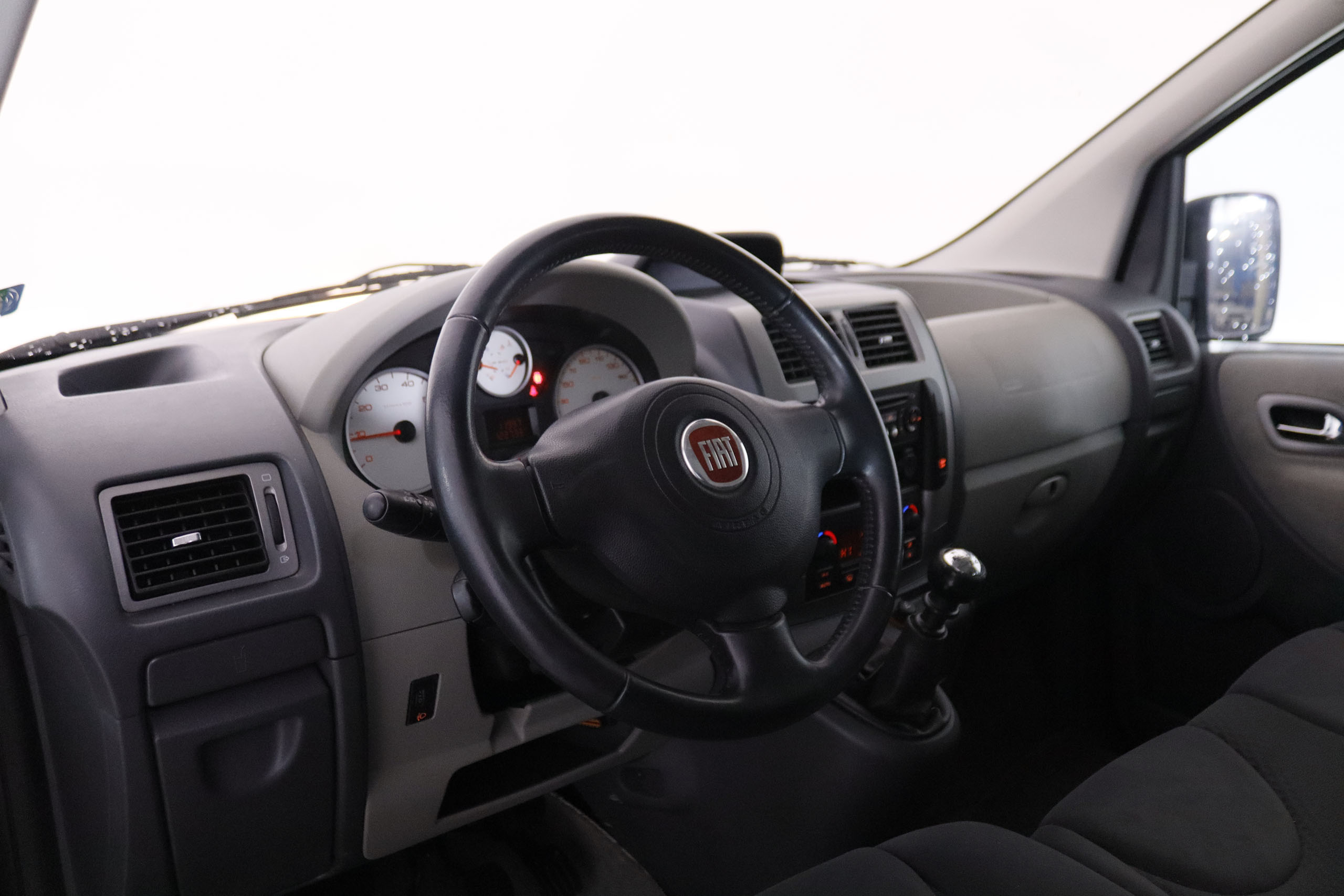 Fiat Scudo 2.0 MJTE PANORAMA 165CV 9 PLAZAS 5P foto 14