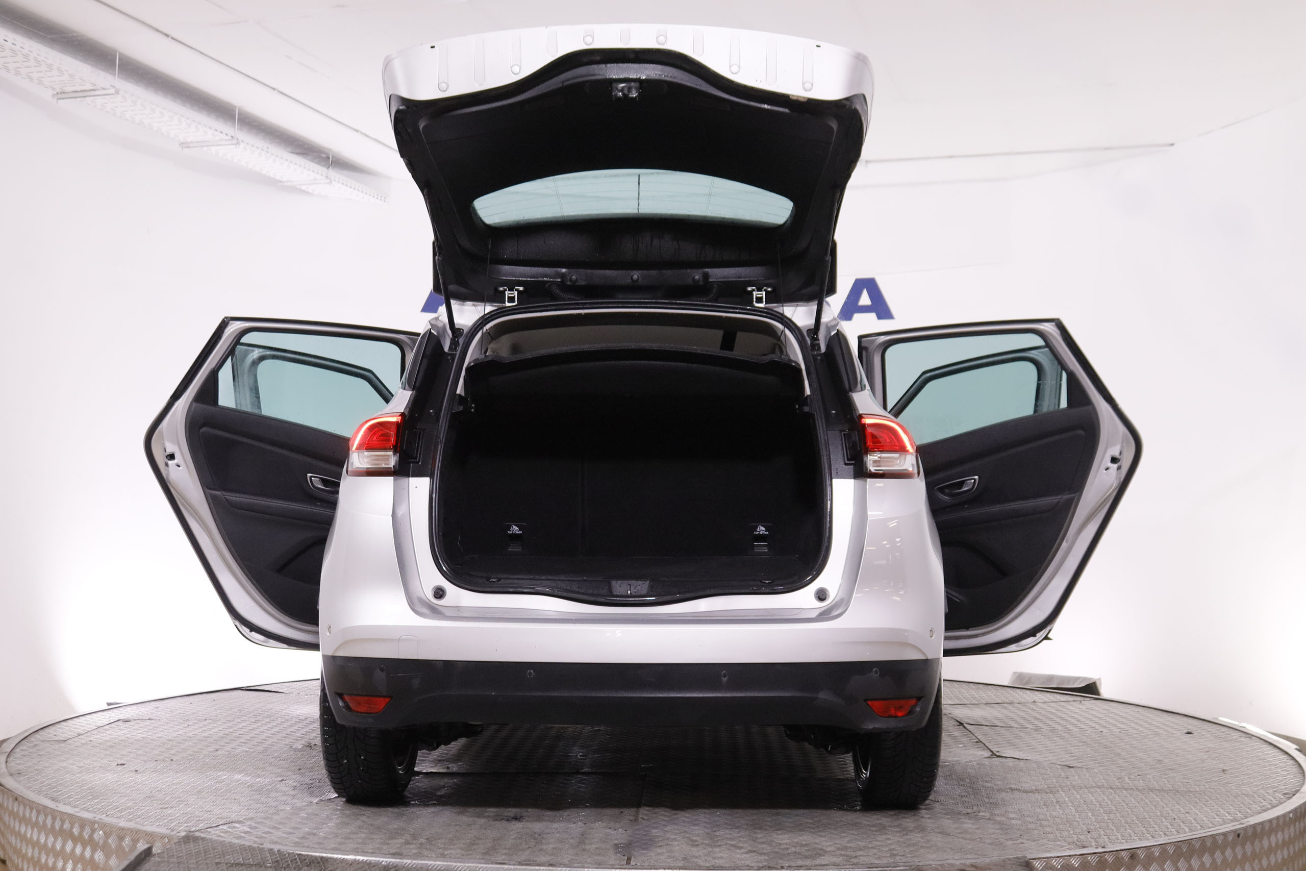 Renault Scenic 1.6 DCI 120CV BUSINESS 5P # NAVY,CAMARA TRASERA,PARKTORNIC foto 11