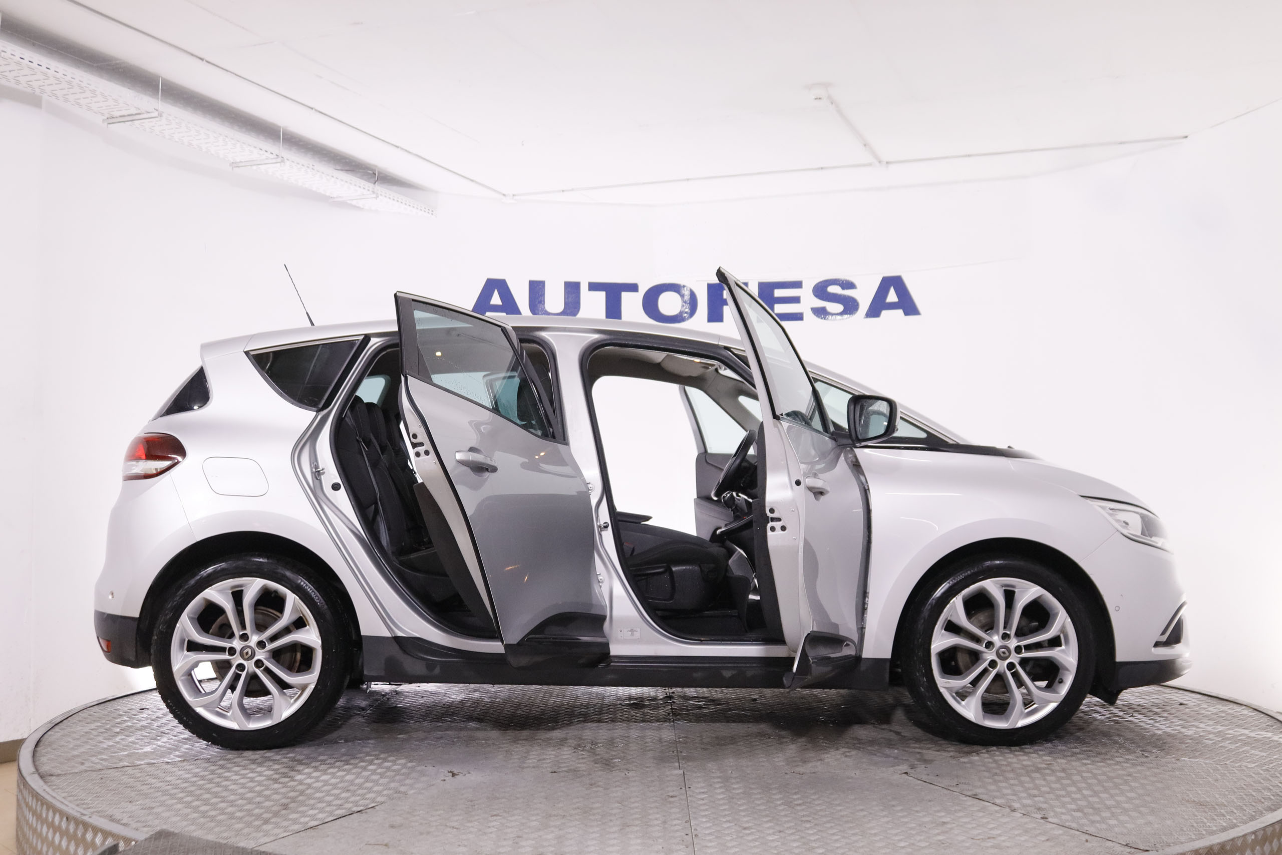 Renault Scenic 1.6 DCI 120CV BUSINESS 5P # NAVY,CAMARA TRASERA,PARKTORNIC foto 13