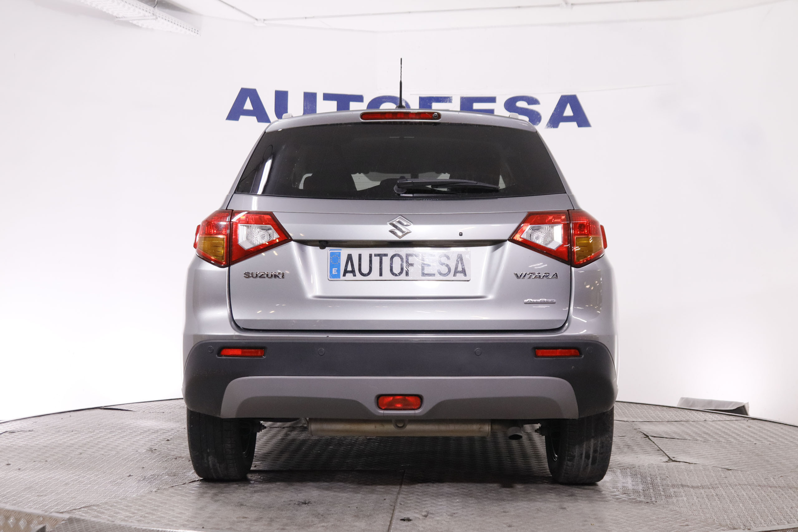 Suzuki Vitara 1.4T 4WD AUTO S 140CV 5P # NAVY,FAROS LED,CAMARA TRASERA,PARKTRONIC foto 2