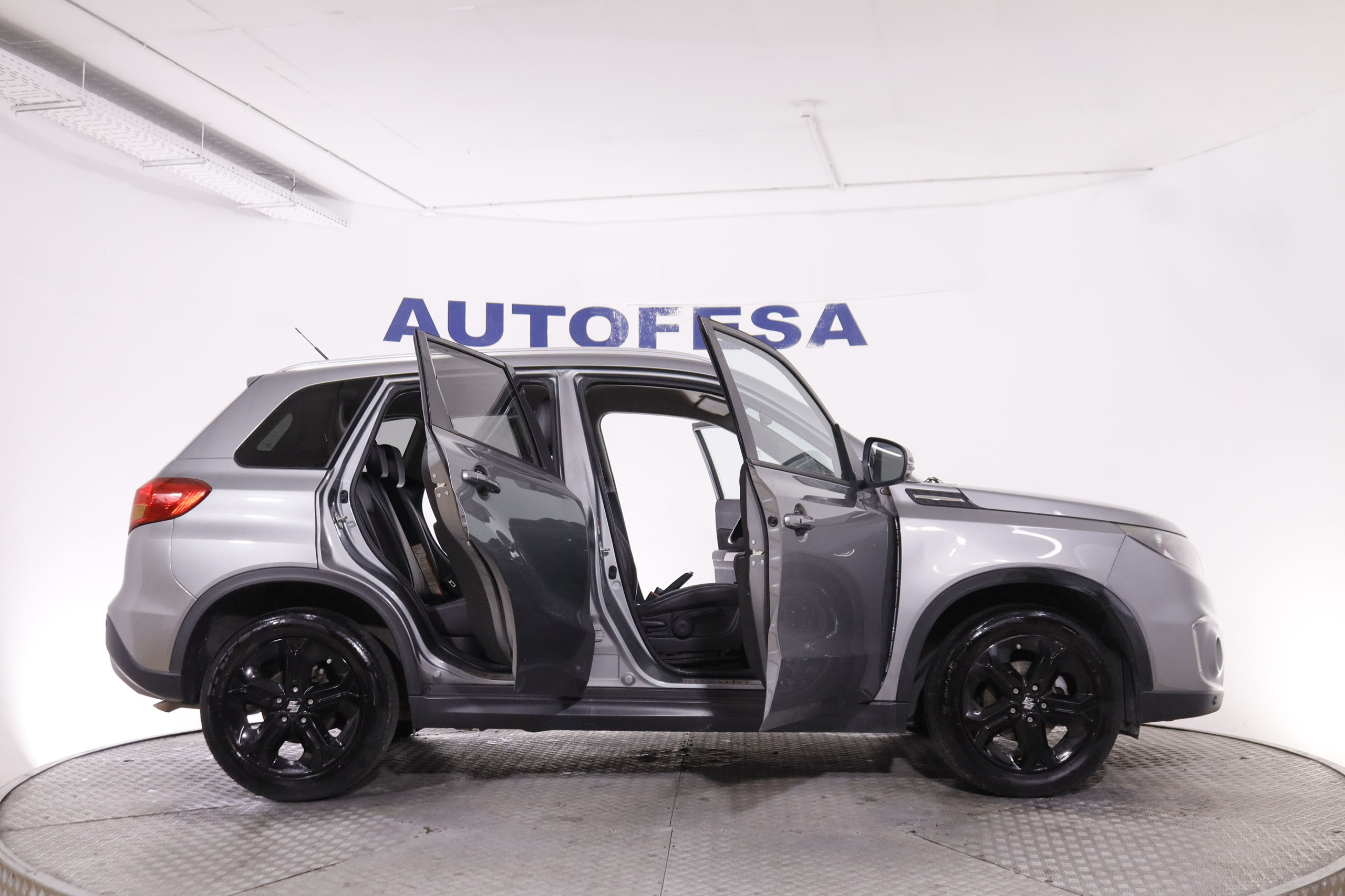 Suzuki Vitara 1.4T 4WD AUTO S 140CV 5P # NAVY,FAROS LED,CAMARA TRASERA,PARKTRONIC foto 7