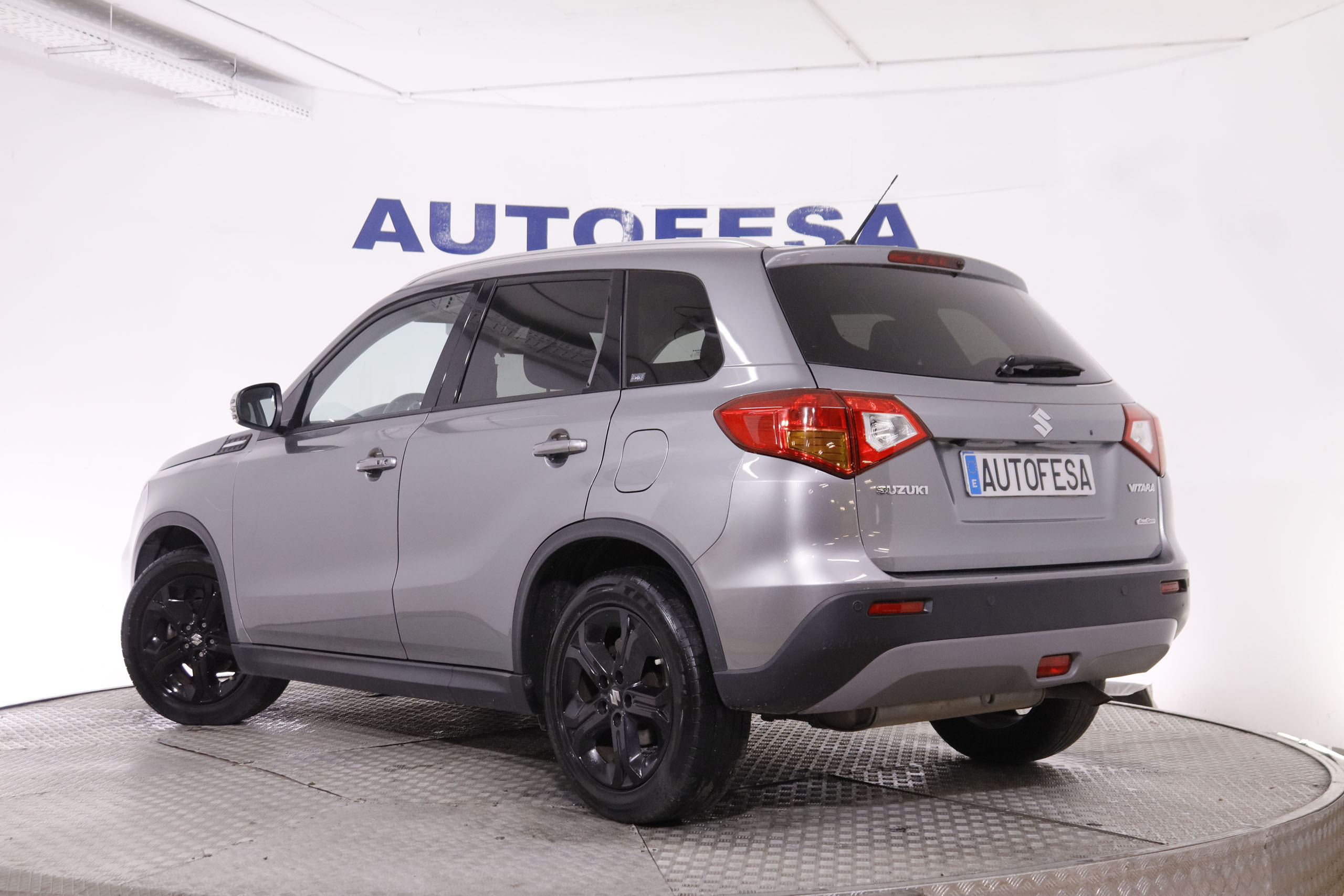 Suzuki Vitara 1.4T 4WD AUTO S 140CV 5P # NAVY,FAROS LED,CAMARA TRASERA,PARKTRONIC foto 11