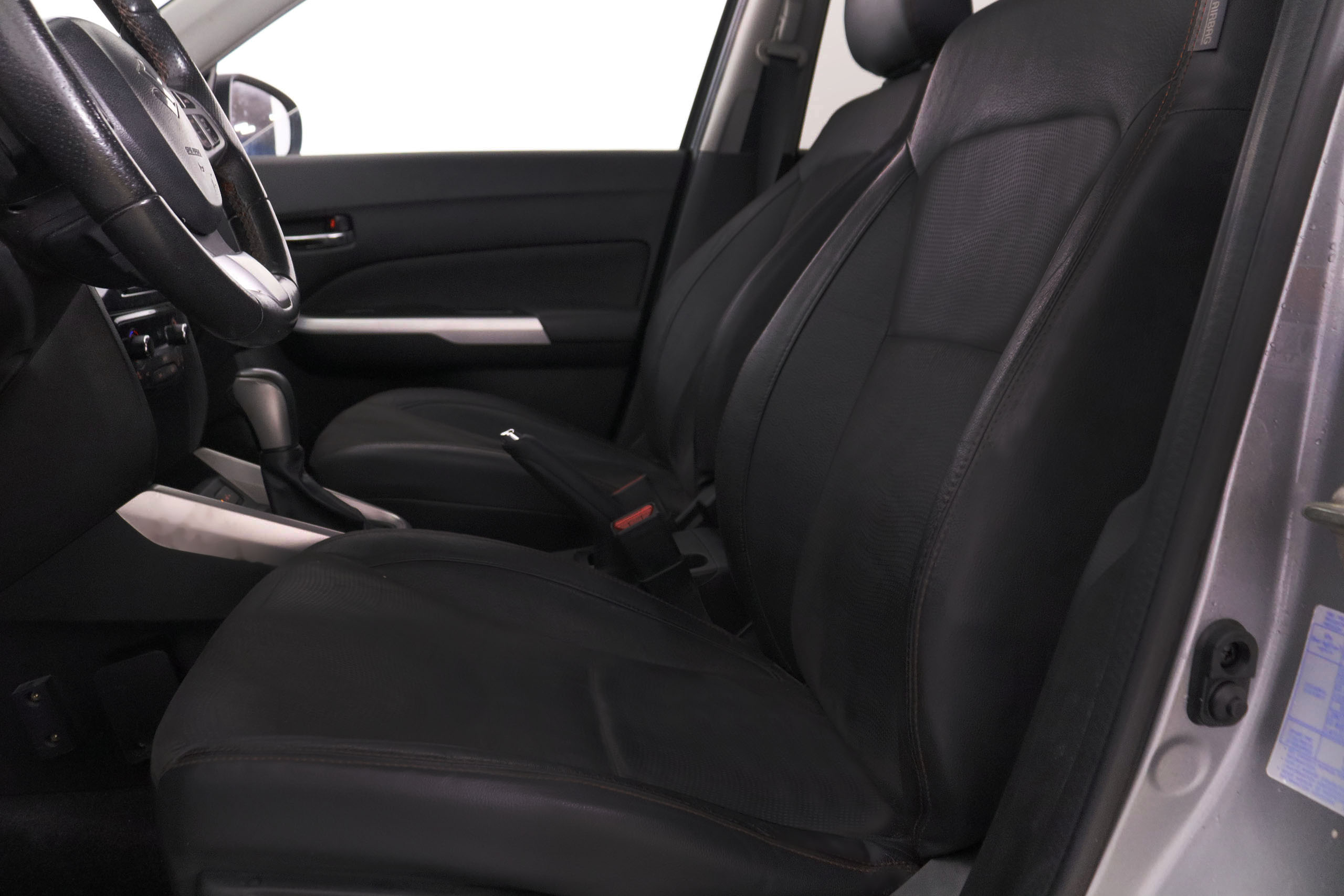 Suzuki Vitara 1.4T 4WD AUTO S 140CV 5P # NAVY,FAROS LED,CAMARA TRASERA,PARKTRONIC foto 20