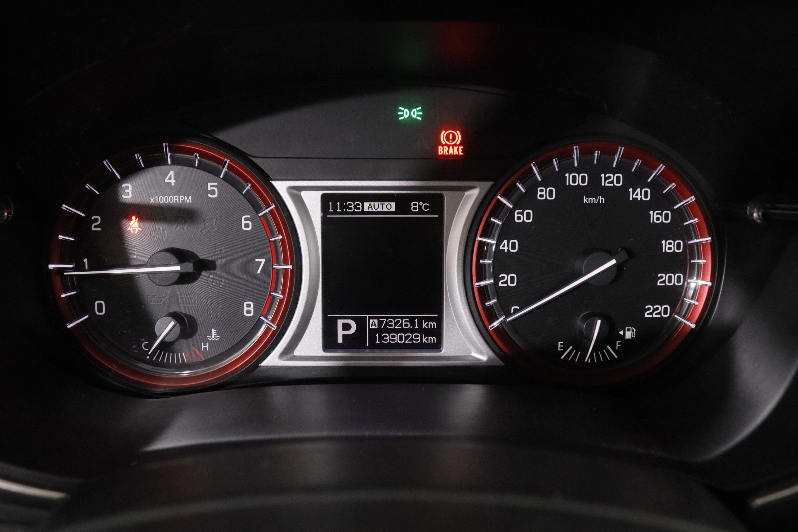 Suzuki Vitara 1.4T 4WD AUTO S 140CV 5P # NAVY,FAROS LED,CAMARA TRASERA,PARKTRONIC foto 25