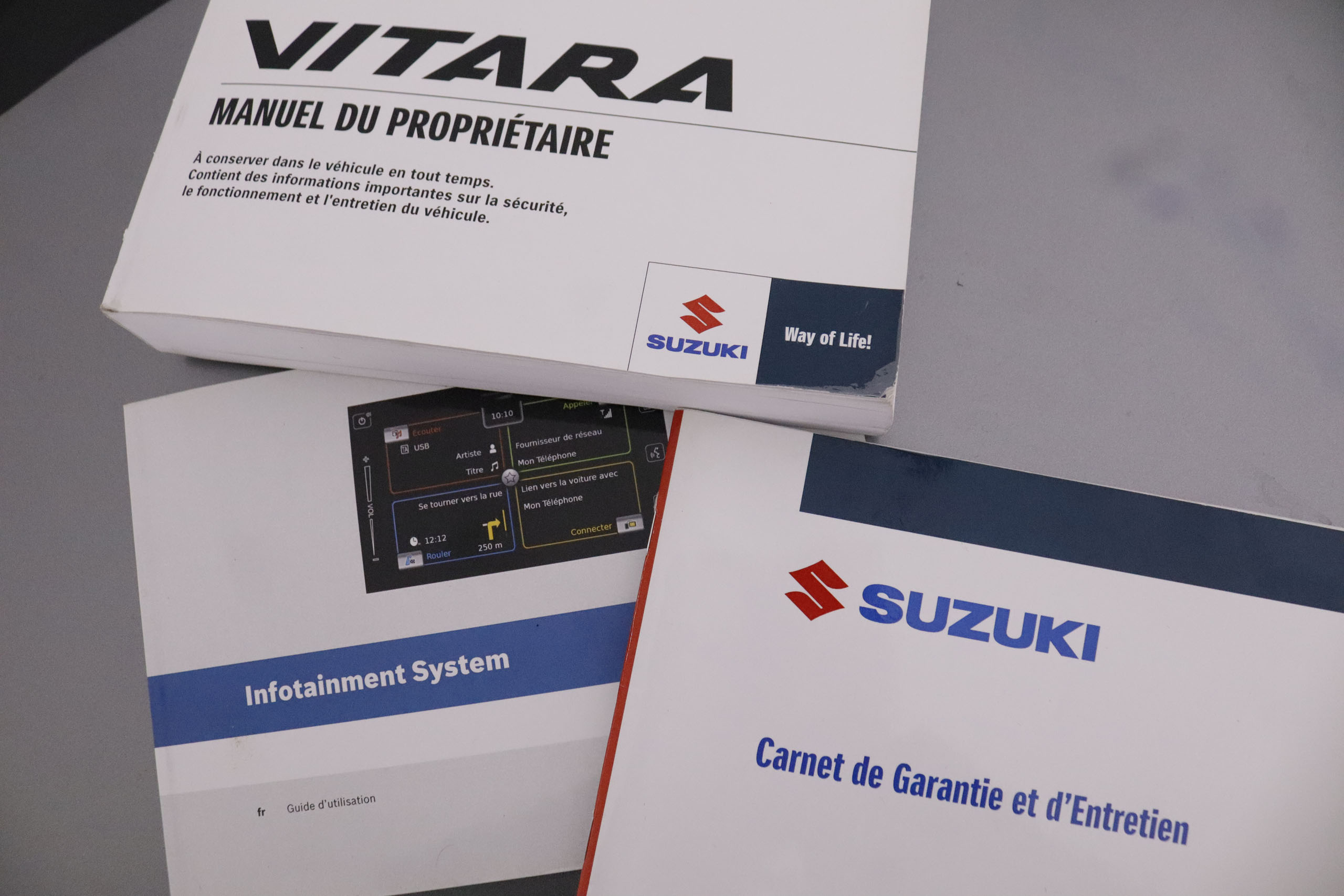 Suzuki Vitara 1.4T 4WD AUTO S 140CV 5P # NAVY,FAROS LED,CAMARA TRASERA,PARKTRONIC foto 30